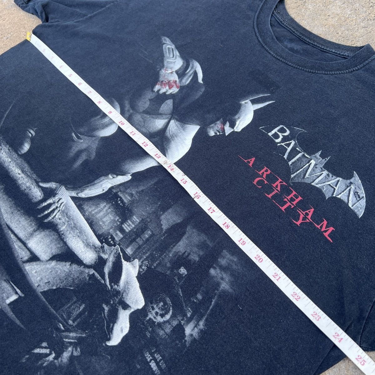 The Game Vintage Y2K Batman Arkham City 2XL Faded PlayStation Xbox Size US XXL / EU 58 / 5 - 6 Thumbnail