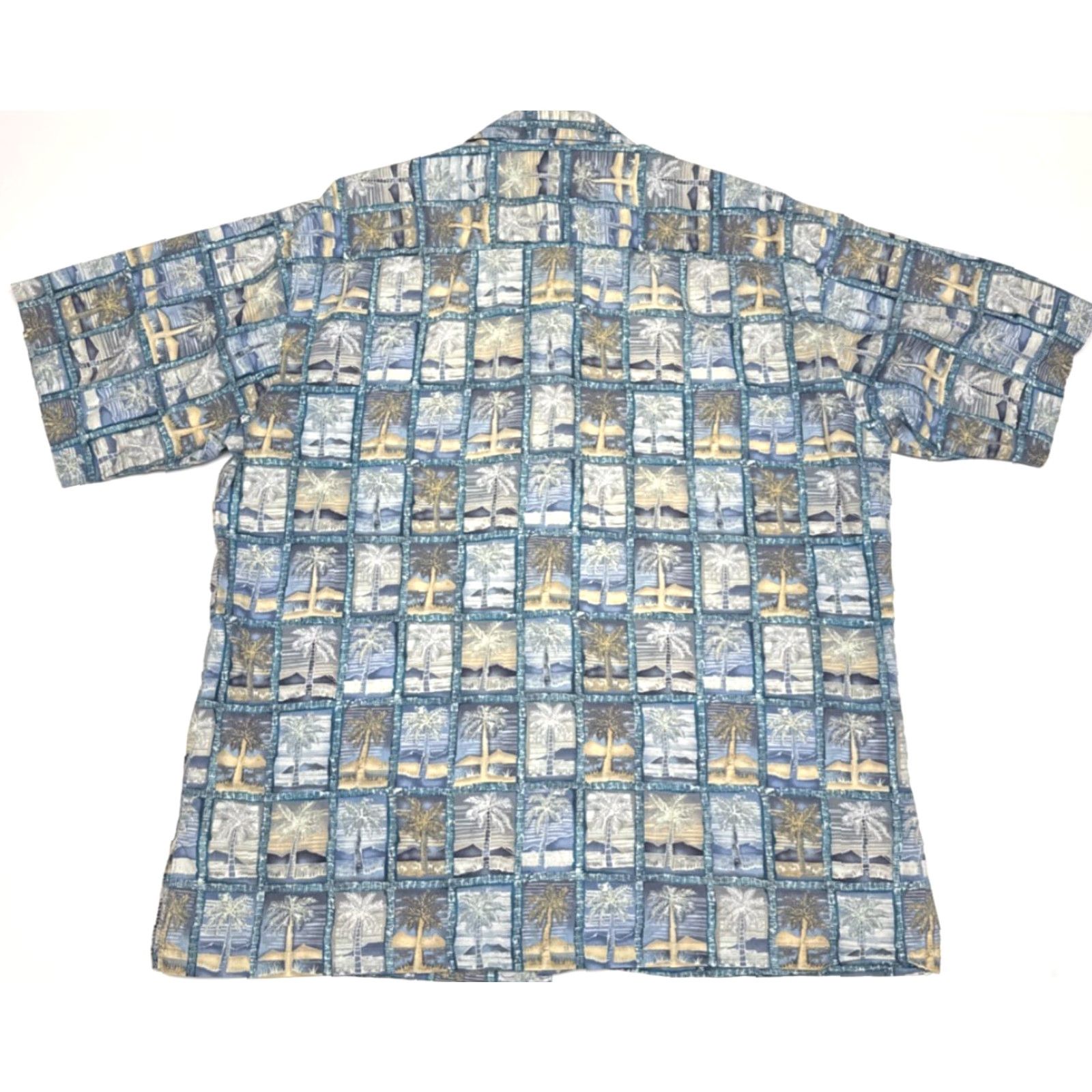 Tori Richard Tori Richard Men's Hawaiian Button-Up Shirt Large Vintage Cotton Lawn Blue Palm Trees Size US L / EU 52-54 / 3 - 4 Thumbnail