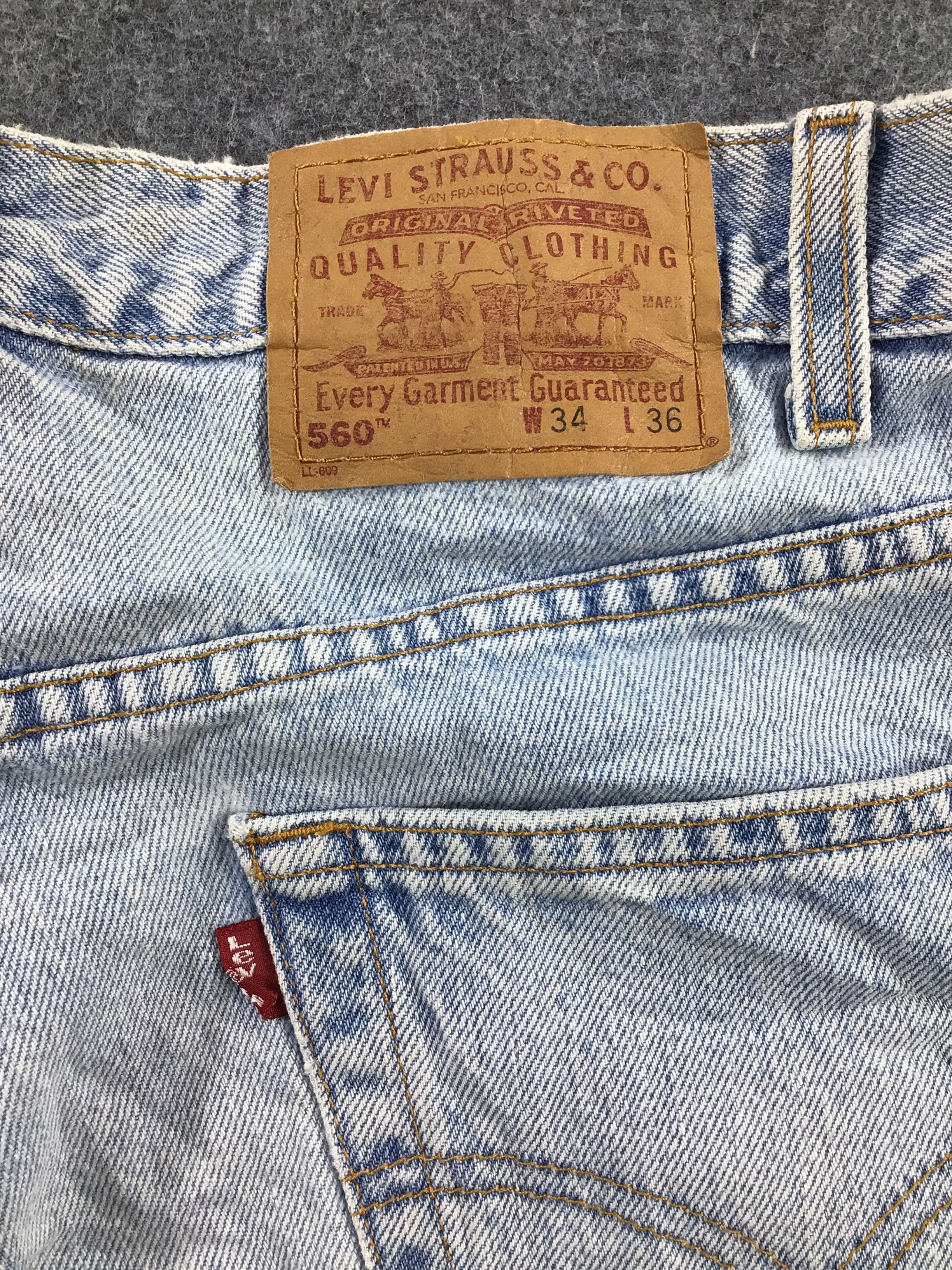 Levi's Vintage 90s Levis 560 Jeans Light Wash Denim KJ188 Size US 33 - 5 Thumbnail