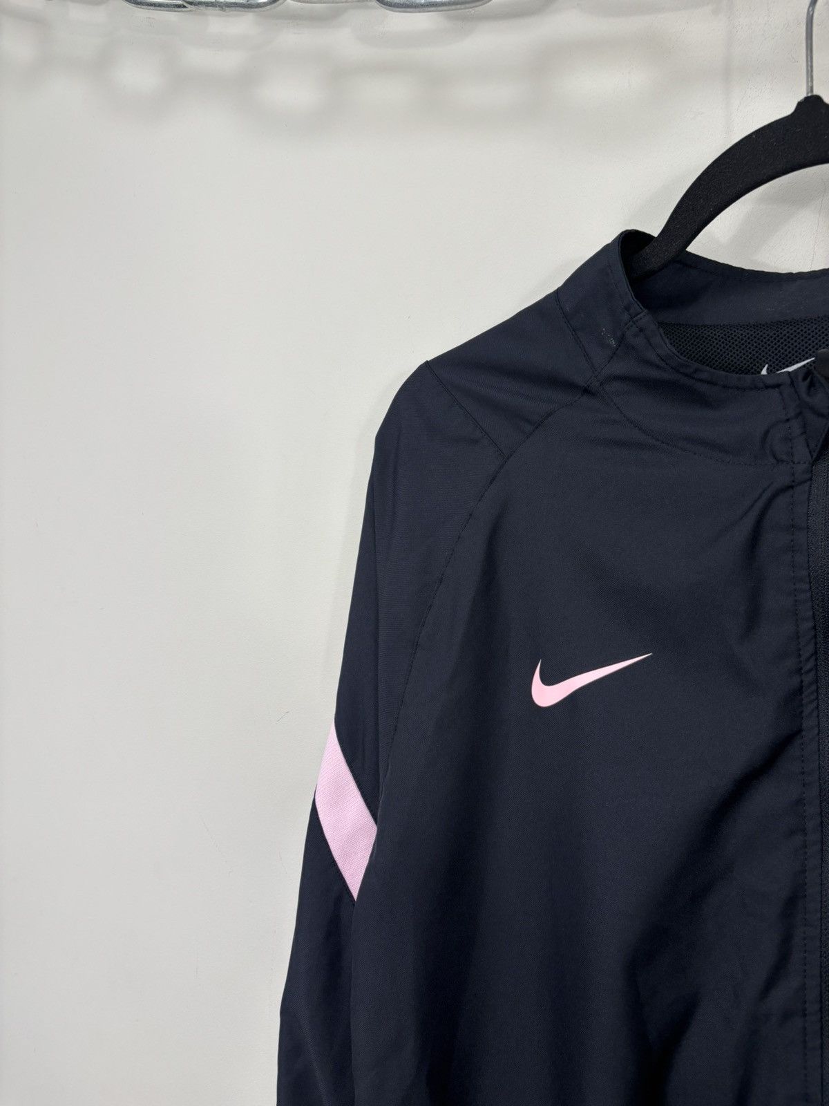Nike Nike Paris Saint-Germain PSG 2021/22 Soccer Track Jacket Size US XL / EU 56 / 4 - 4 Thumbnail