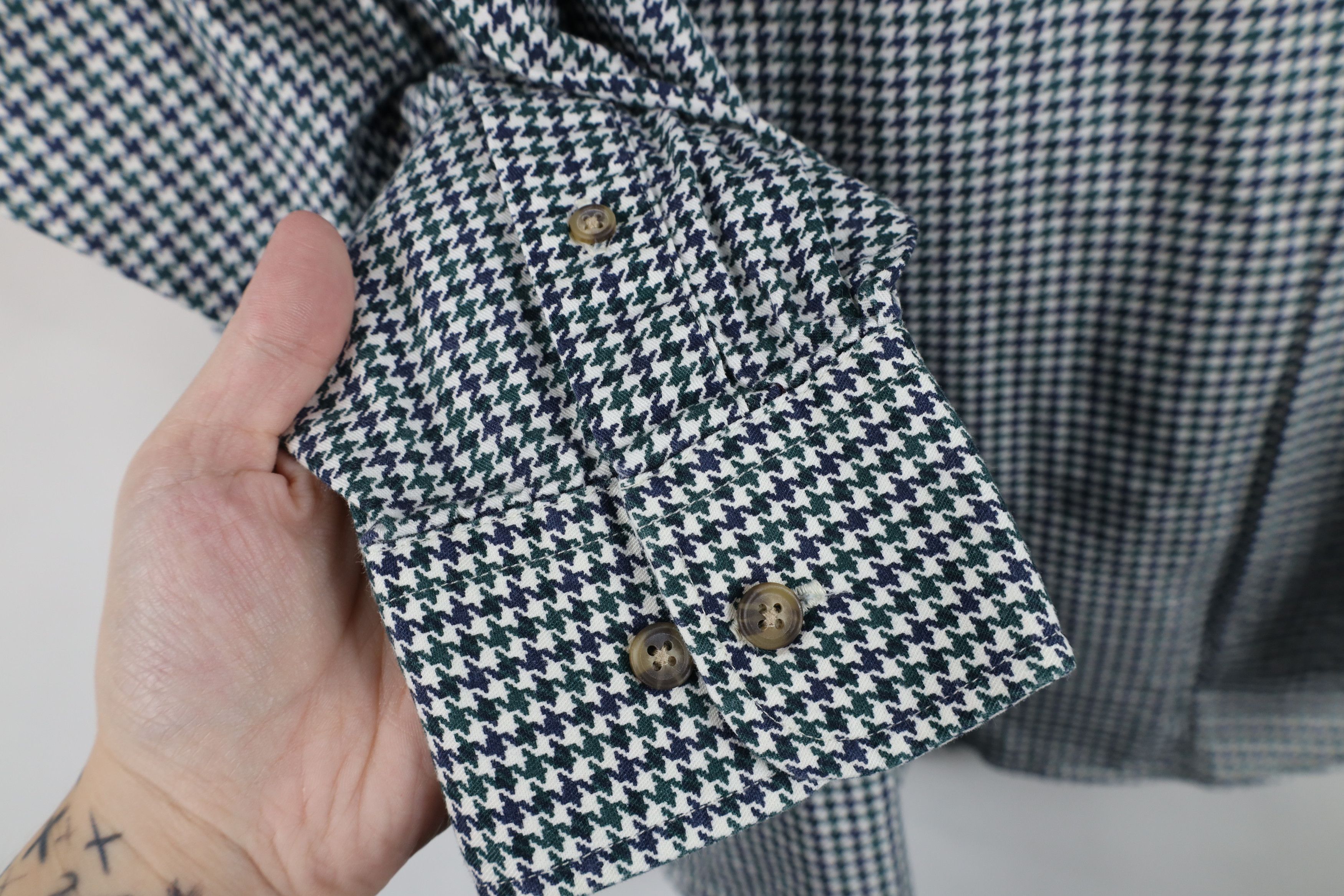 Vintage Vintage 90s Streetwear Houndstooth Collared Button Shirt Size US L / EU 52-54 / 3 - 5 Thumbnail