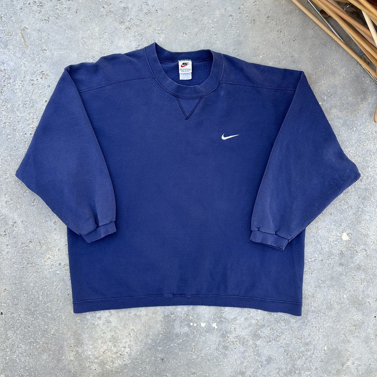 Nike Vintage 90’s Nike Faded Blue Side Swoosh Graphic Sweater Size US L / EU 52-54 / 3 - 1 Thumbnail