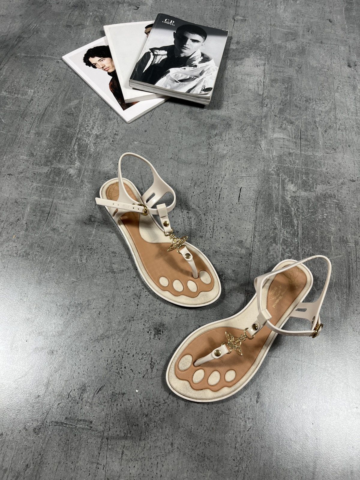 Vivienne Westwood VIVIENNE WESTWOOD Anglomania Melissa Flip Flop Sandal Size US 6 / EU 39 - 6 Thumbnail