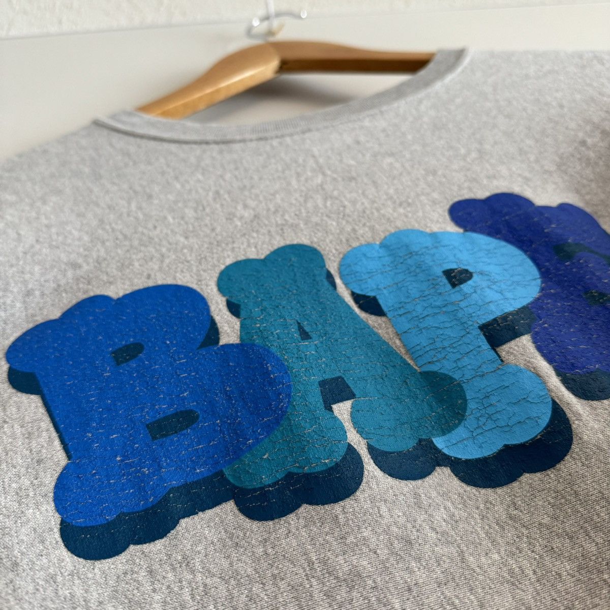 Bape × Kaws OG Bape x Kaws Spellout Chomper Crewneck Size US M / EU 48-50 / 2 - 8 Thumbnail