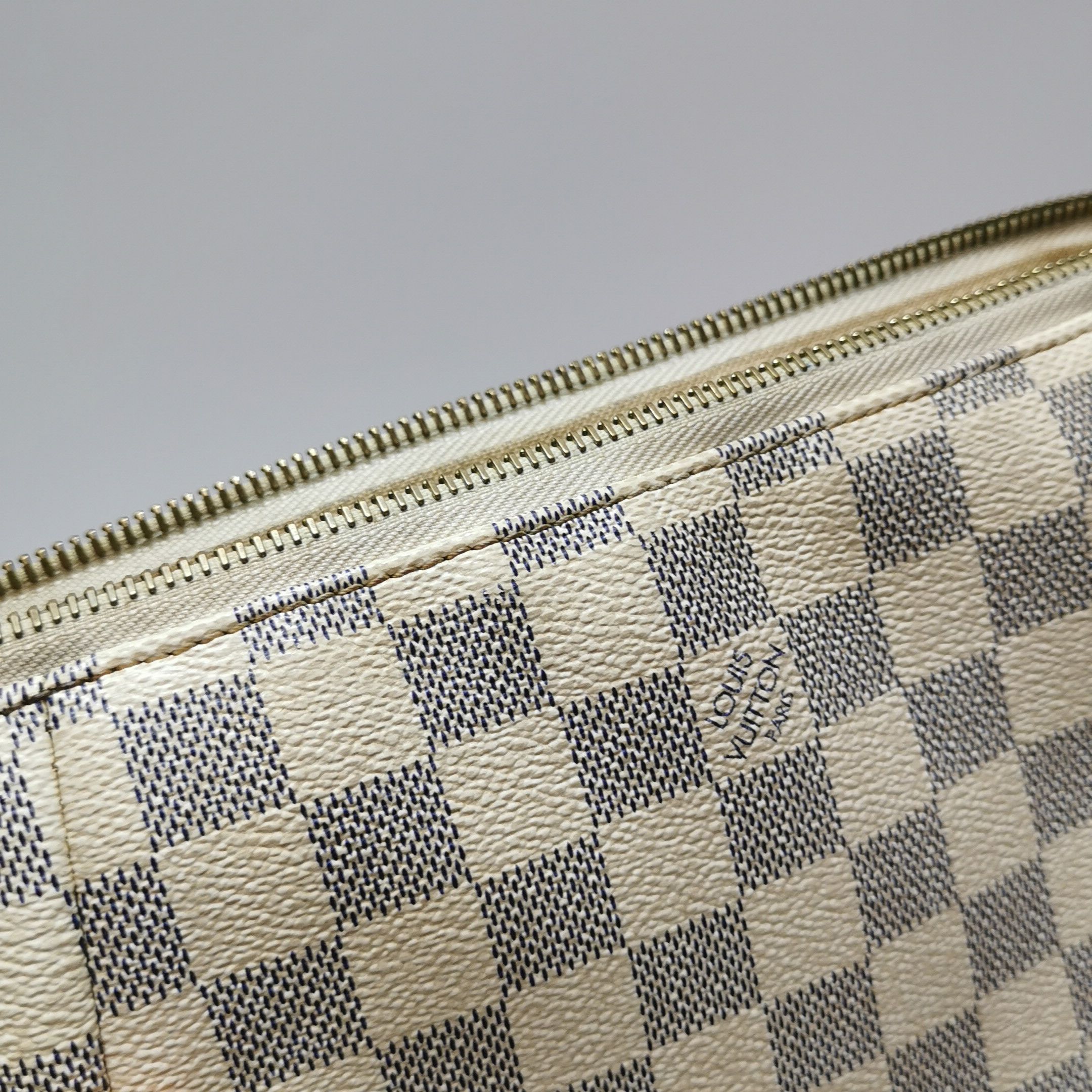 Louis Vuitton Louis Vuitton (LV) Totally vegetable tanned leather checker Size ONE SIZE - 8 Thumbnail