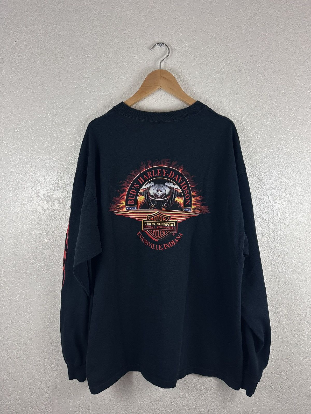 Harley Davidson Vintage Harley-Davidson long sleeve bold flame logo graphic Size US XL / EU 56 / 4 - 2 Thumbnail