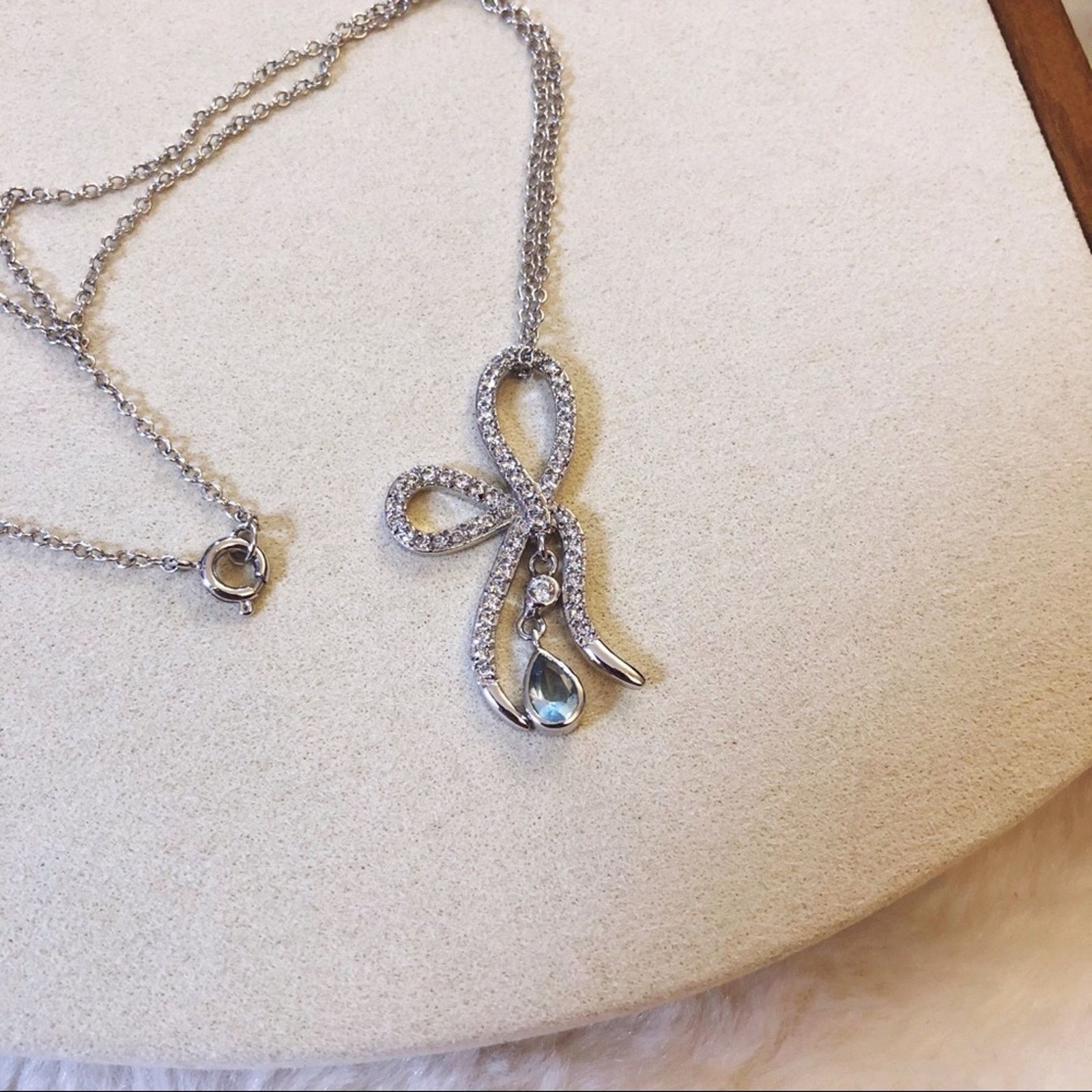 Other Silver Ribbon with Blue Crystal Necklace Size ONE SIZE - 6 Thumbnail