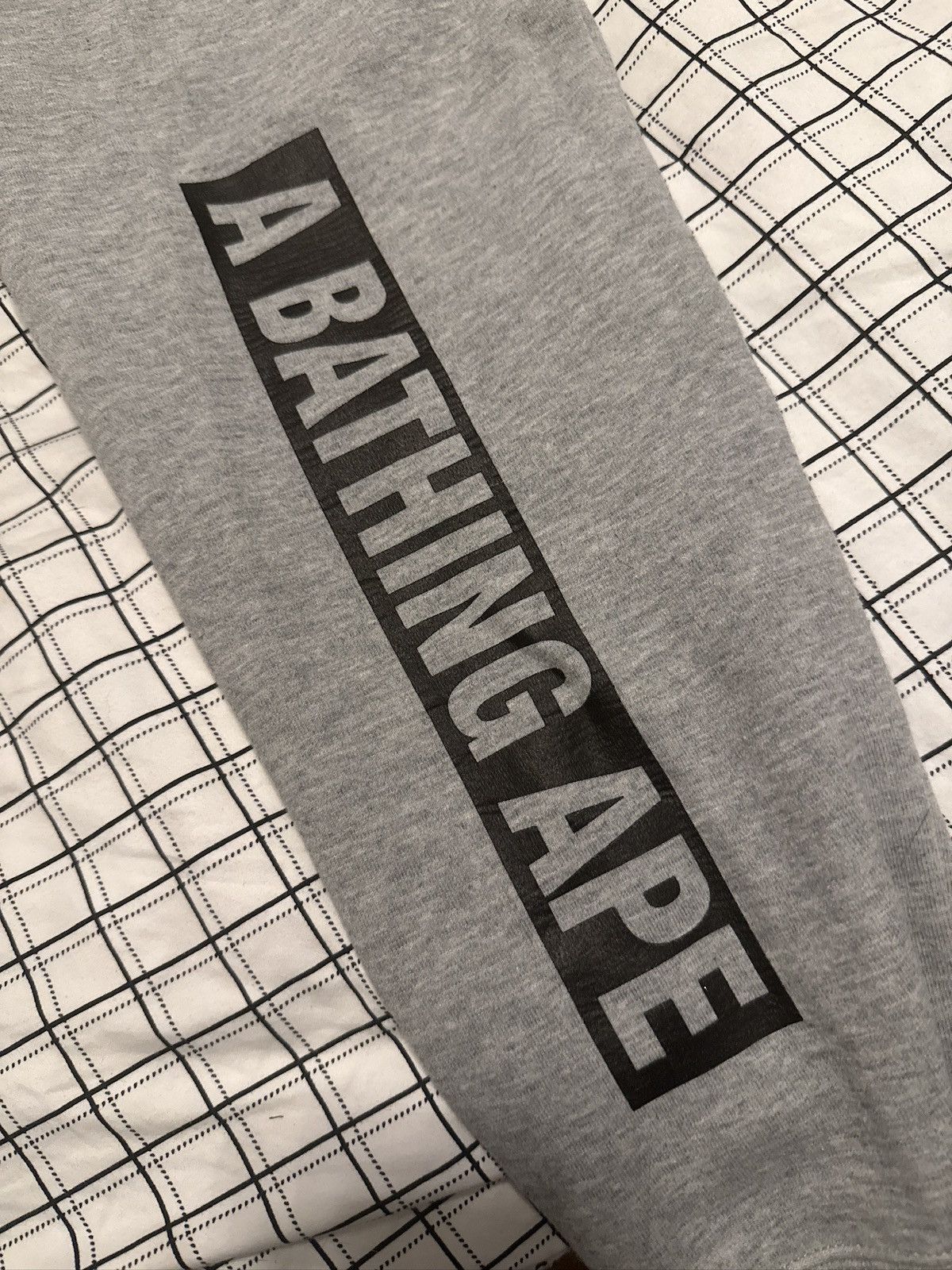 Bape BAPE Sweatpants Size US 29 - 4 Thumbnail