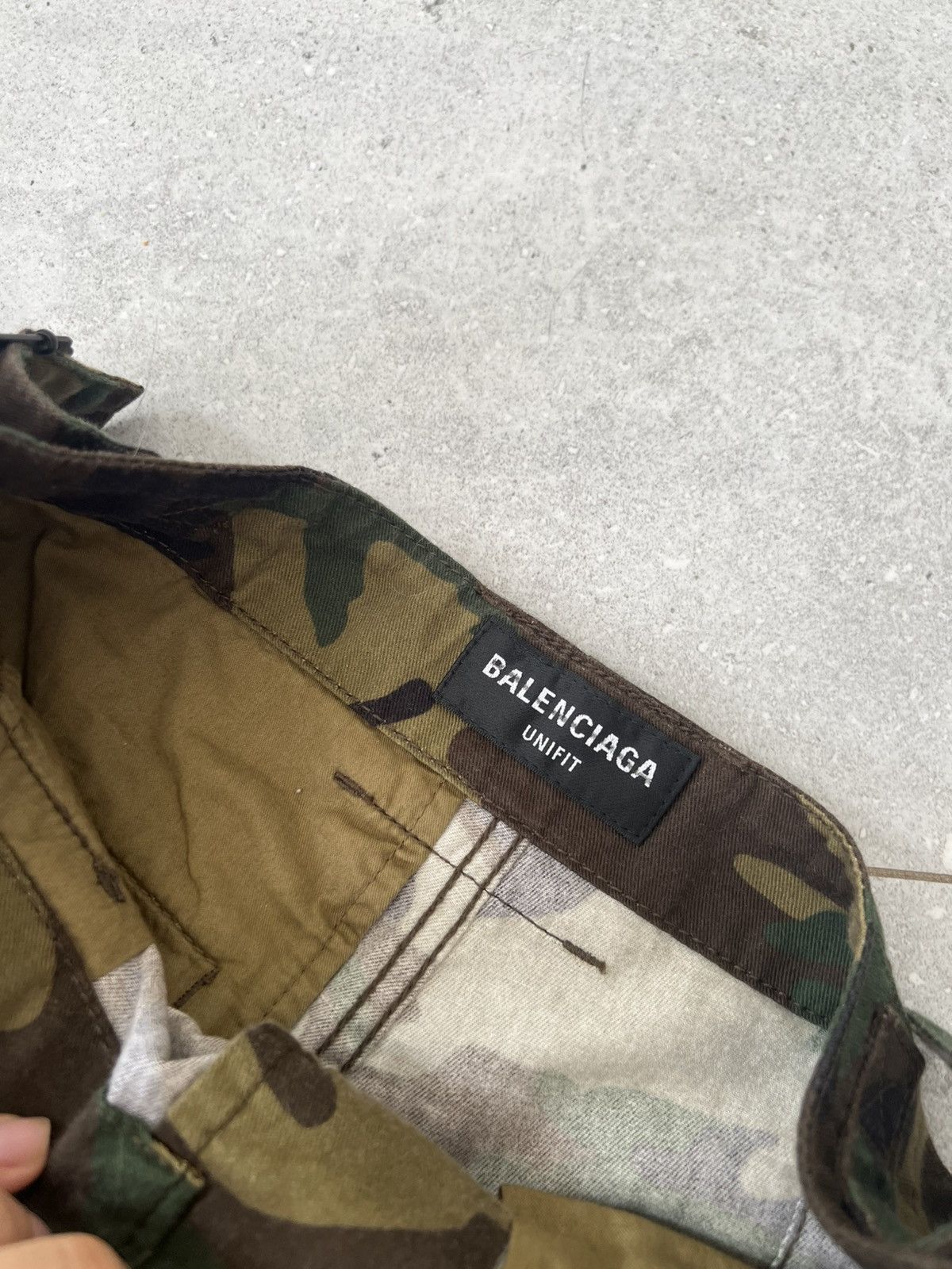 Balenciaga XXS double waist camo denim Size US 28 / EU 44 - 3 Thumbnail