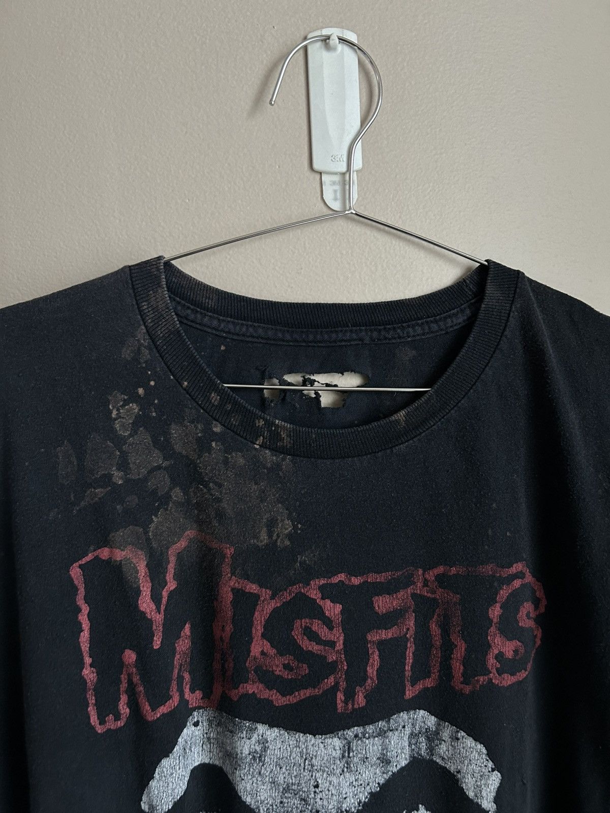 Band Tees Vintage Thrashed Misfits T Shirt Punk Fader Danzig Size US XL / EU 56 / 4 - 3 Thumbnail