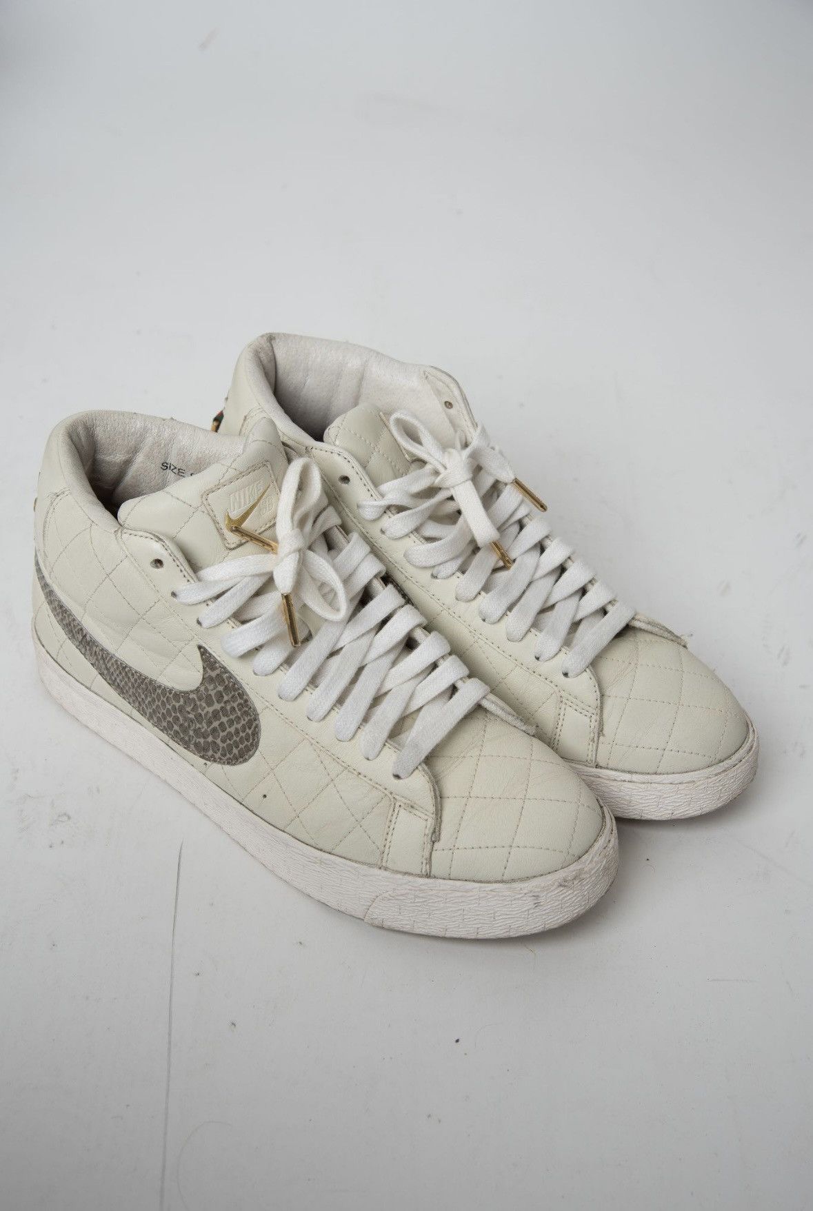 Nike × Supreme 2006 Supreme X Nike Blazers (White) Size US 11 / EU 44 - 3 Thumbnail