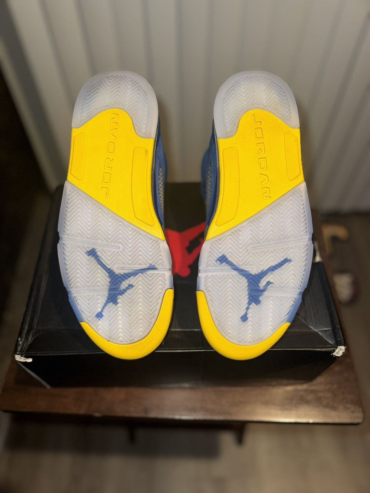 Jordan Brand Jordan 5 Laney Varsity Royal Lightly Worn OG Box Size $150 Size US 9.5 / EU 42-43 - 5 Thumbnail