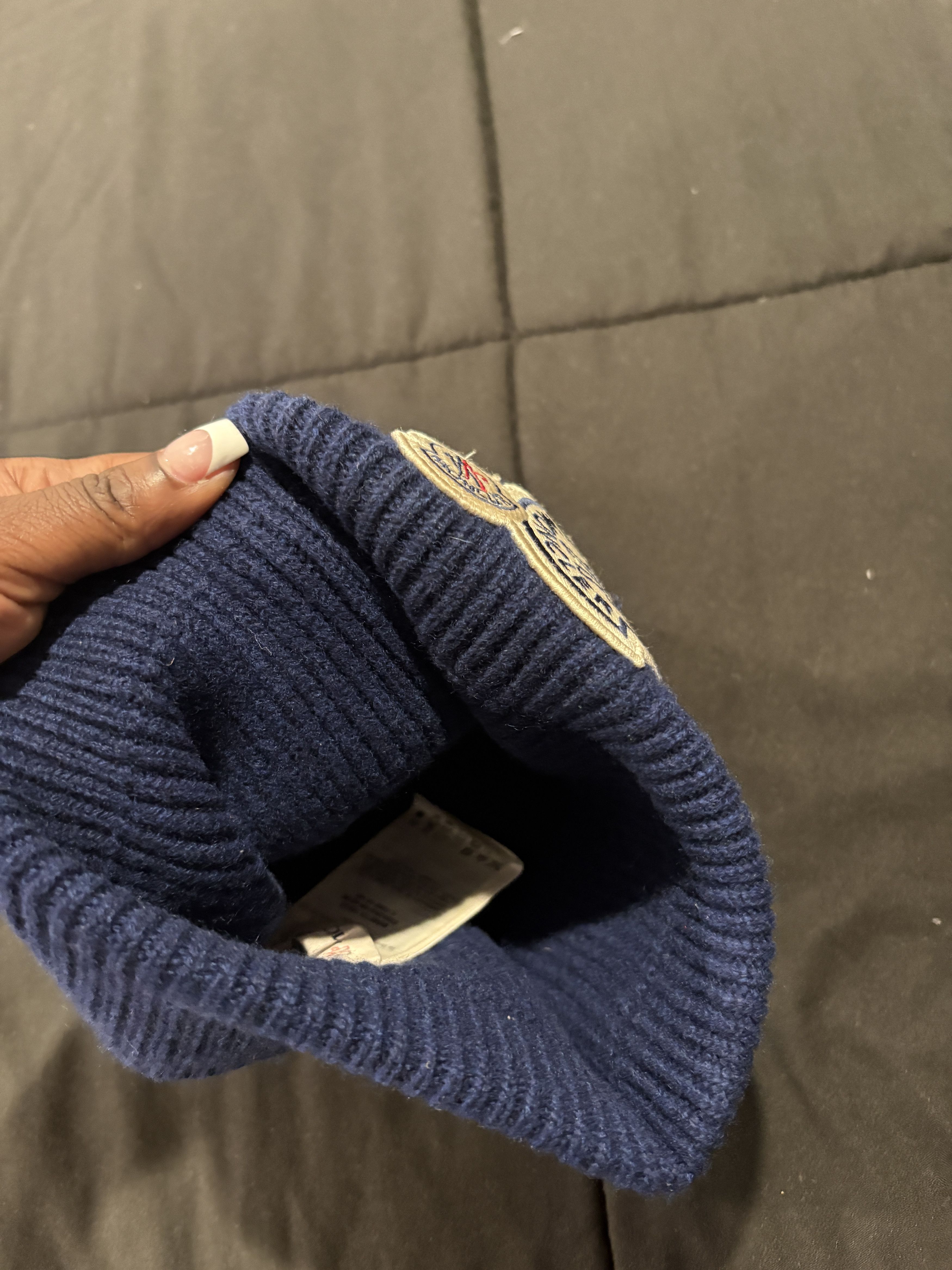 Moncler Moncler Berretto Double Logo Rib Knit Beanie Navy Blue Size ONE SIZE - 11 Thumbnail