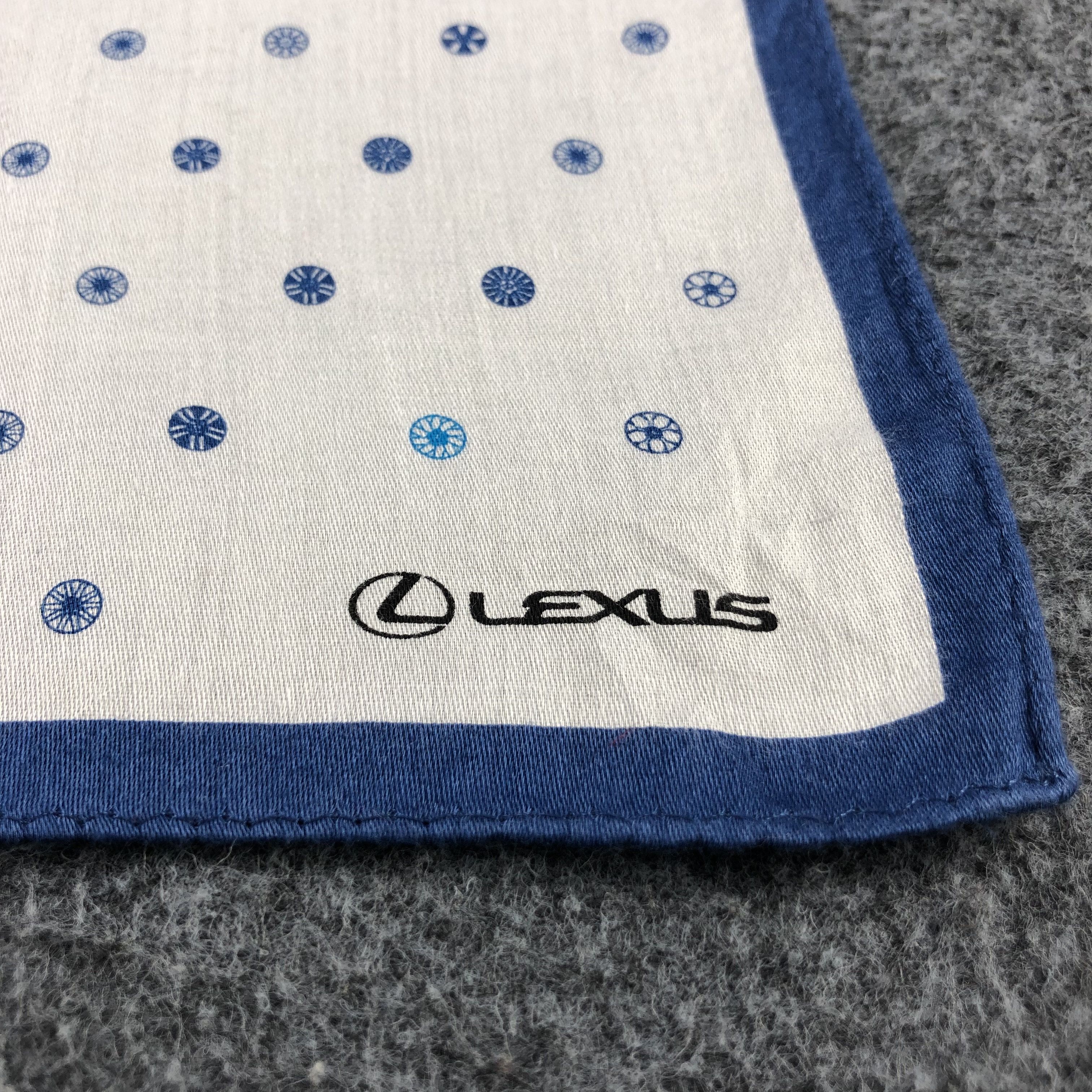 Other Lexus Handkerchief Neckerchief Bandana H1370 Size ONE SIZE - 3 Thumbnail