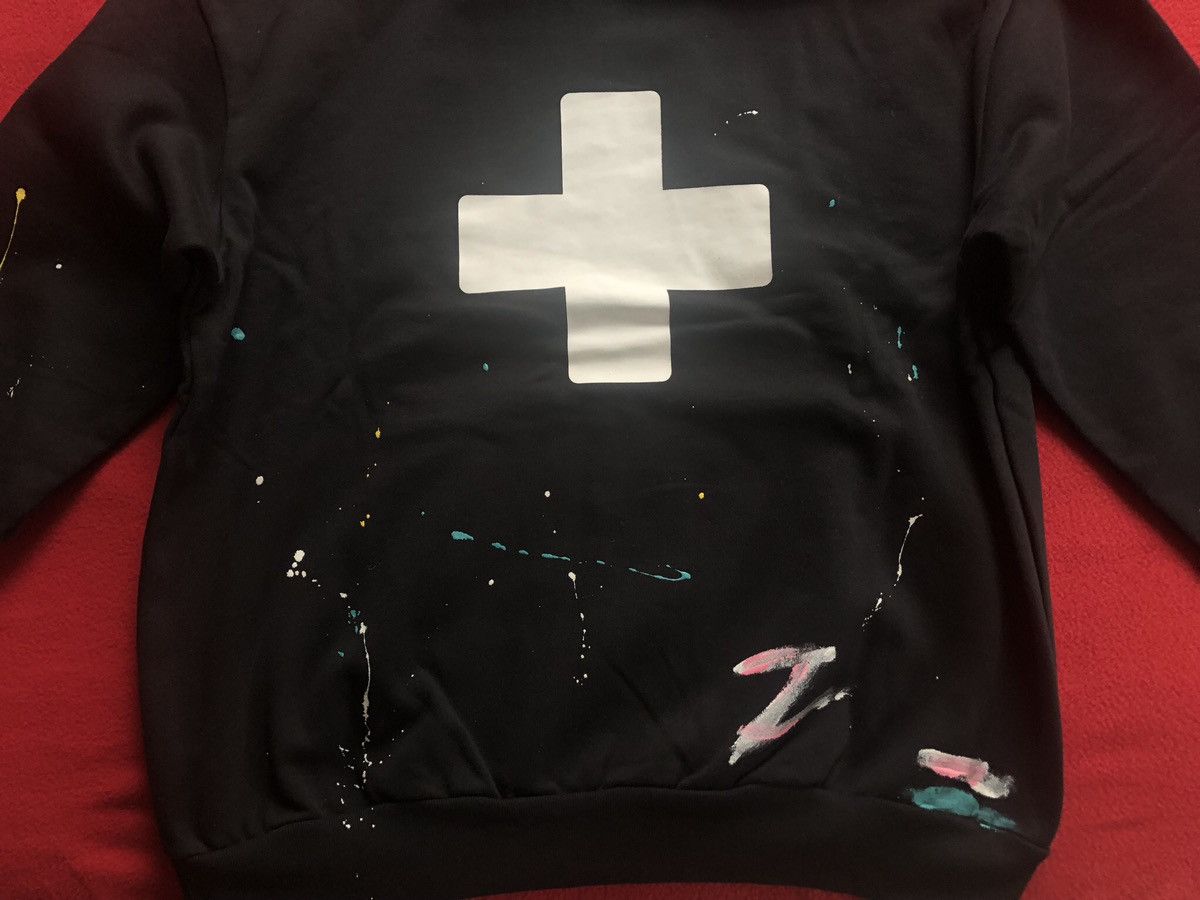 Places + Faces Places + Faces Paint Splatter Hoodie sz. M Size US M / EU 48-50 / 2 - 6 Thumbnail