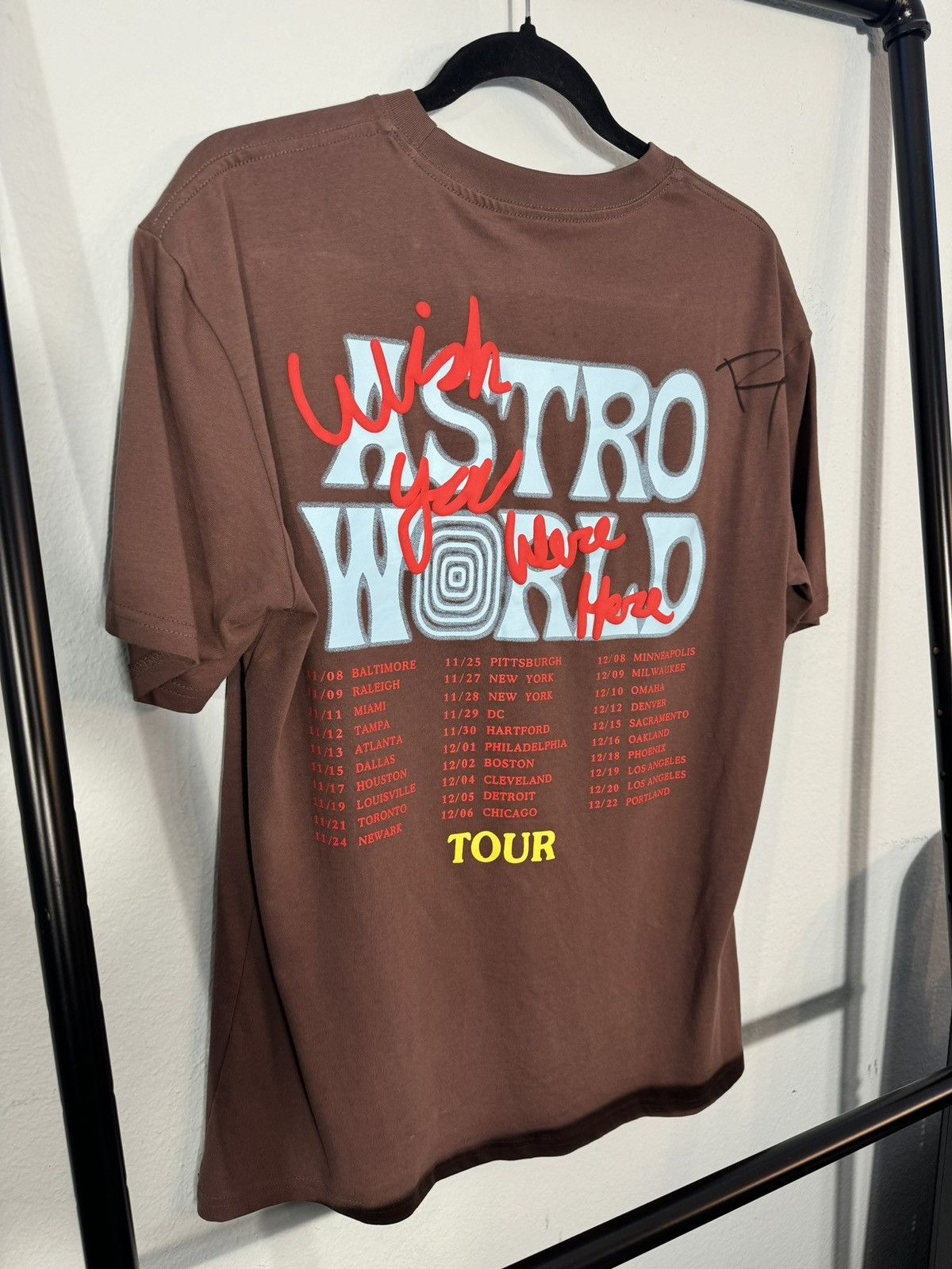 Travis Scott Signed Travis Scott Sicko Mode Astroworld Tour Tee Size US M / EU 48-50 / 2 - 5 Thumbnail
