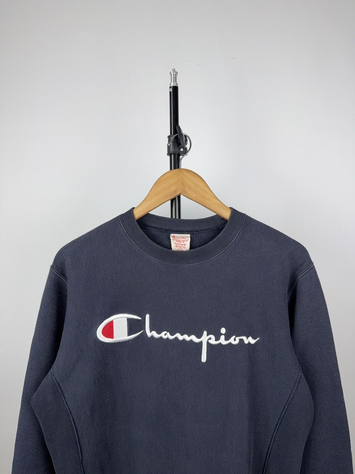 Champion × Vintage Vintage 00s Champion Reverse Navy Crewneck Embroidered USA Size US M / EU 48-50 / 2 - 2 Thumbnail