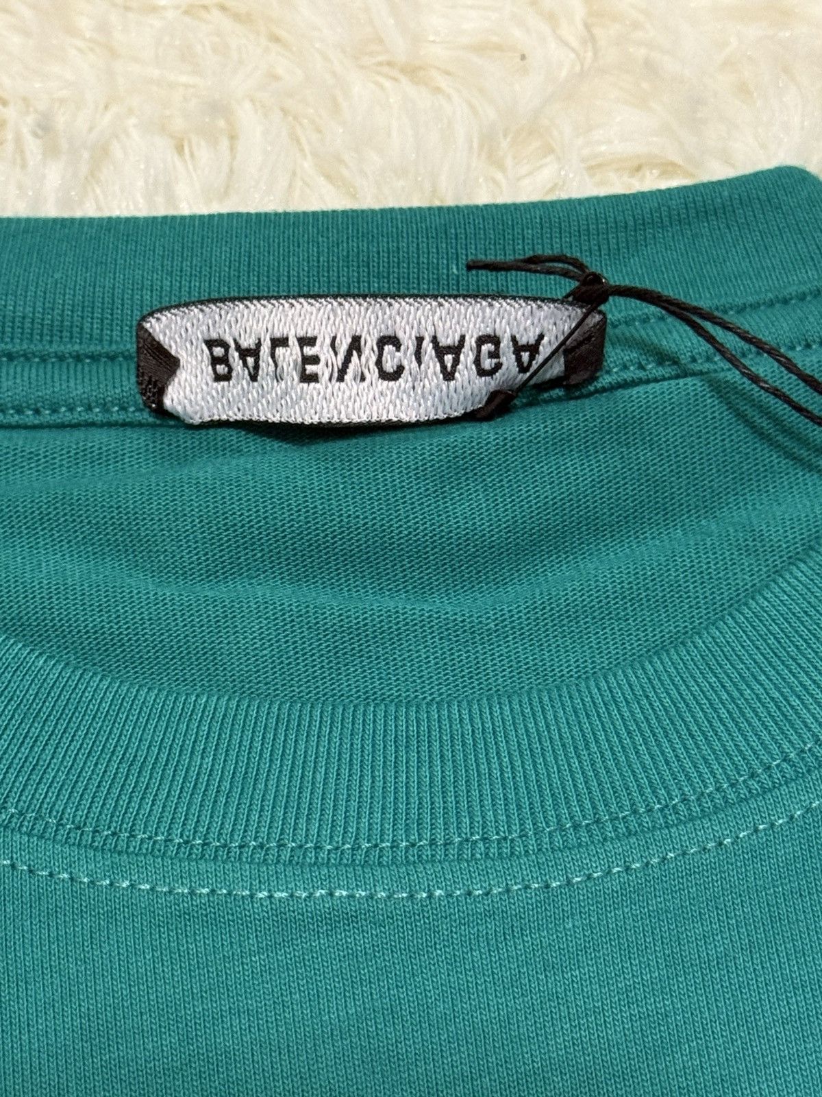 Balenciaga Balenciaga deep green t shirt Size US S / EU 44-46 / 1 - 5 Thumbnail
