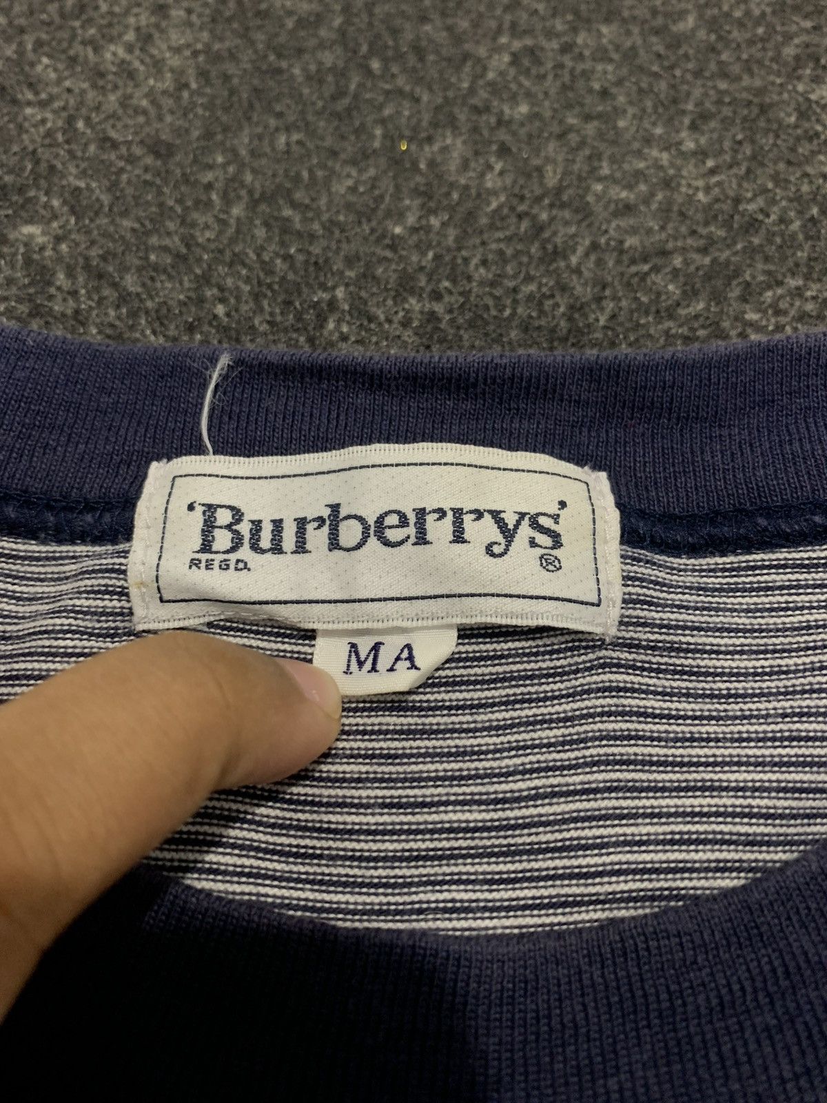 Burberry Vintage Burberry's Made in Japan Pinstripe Tee Size US M / EU 48-50 / 2 - 4 Thumbnail