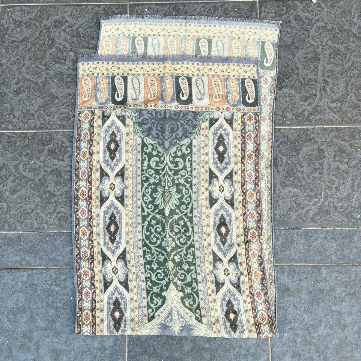 Etro Etro Scarf Silk Designer Paisley Design Size ONE SIZE - 3 Thumbnail