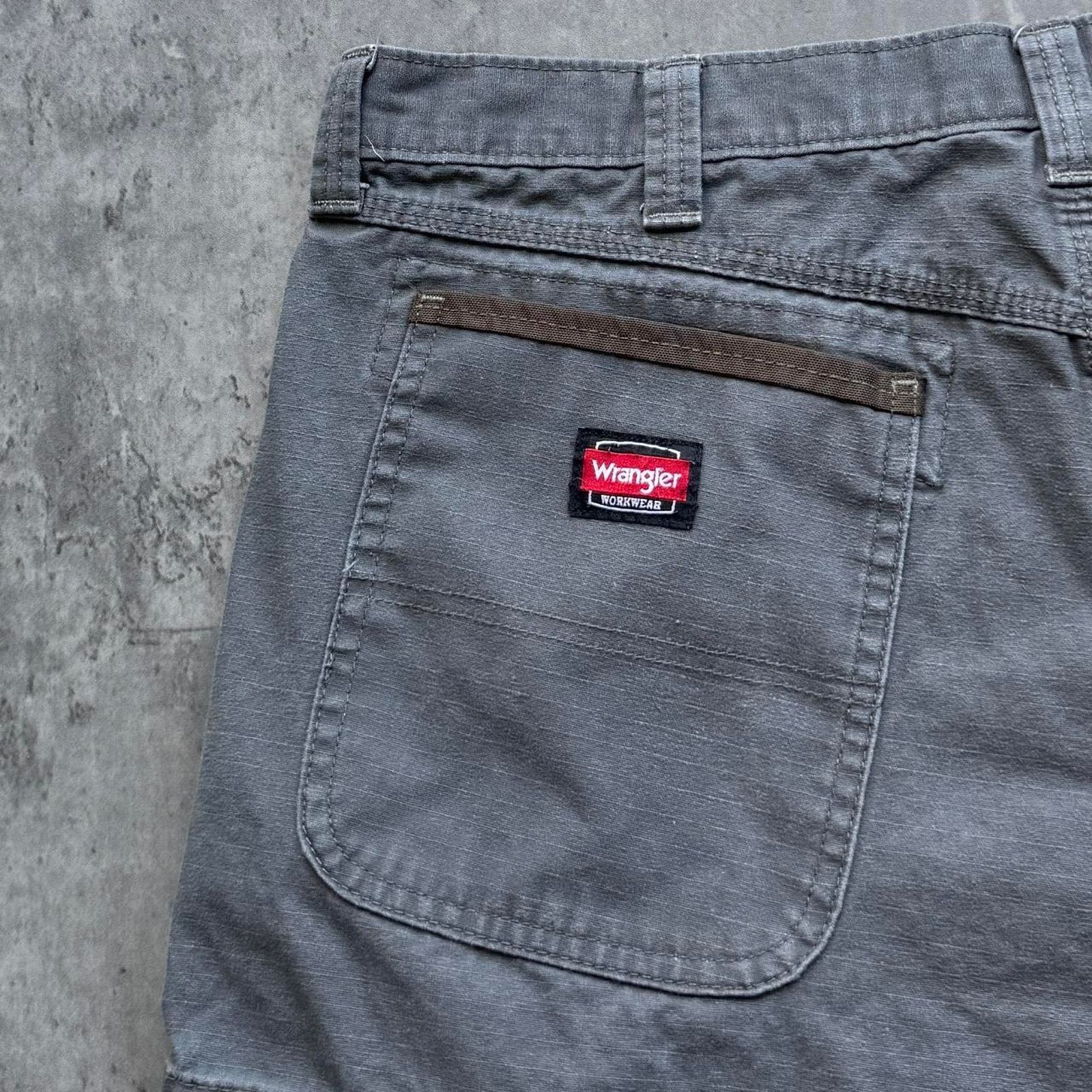 Carhartt × Vintage × Wrangler Vintage Y2K Carhartt Style Double Knee Cargo Carpenter Pants Size US 37 - 3 Thumbnail