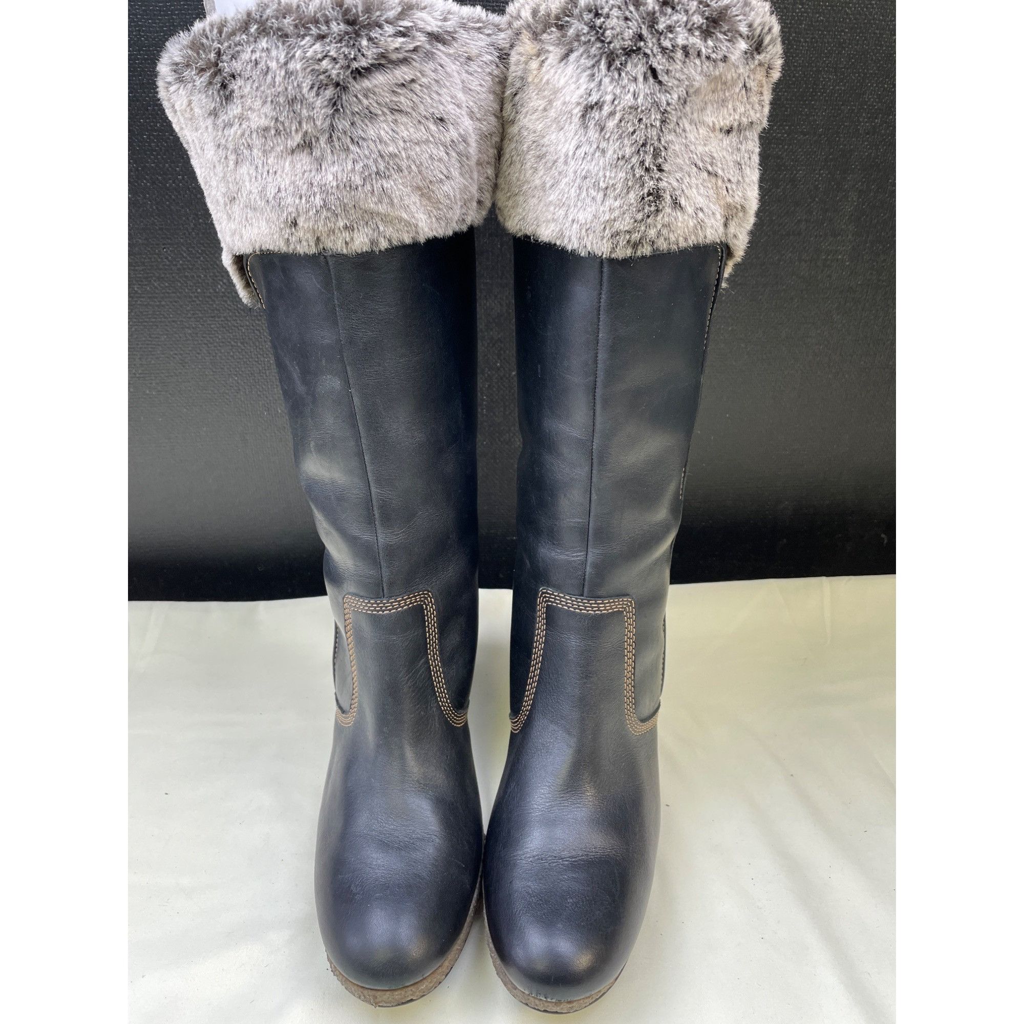 Timberland Timberland Women's Black Leather Boot with Fur/ Shoes Size 8 Size US 8.5 / IT 38.5 - 2 Thumbnail