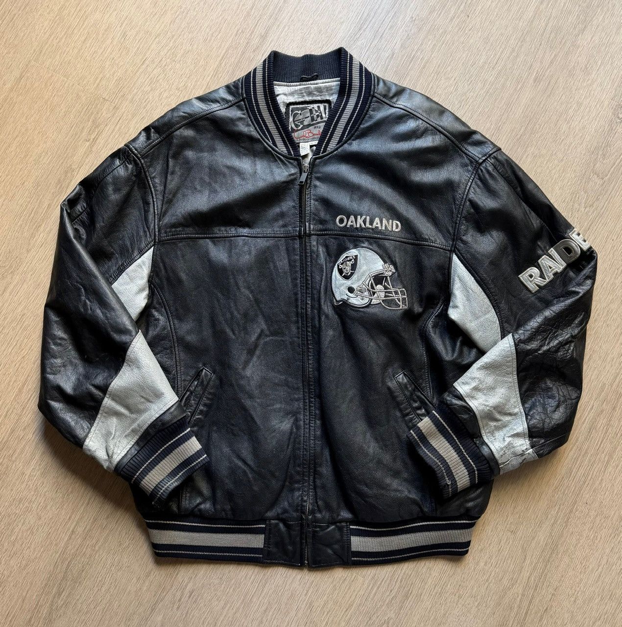 Genuine Leather Vintage 90s NFL Oakland Raiders Carl Banks Leather Jacket XL Size US XL / EU 56 / 4 - 3 Thumbnail
