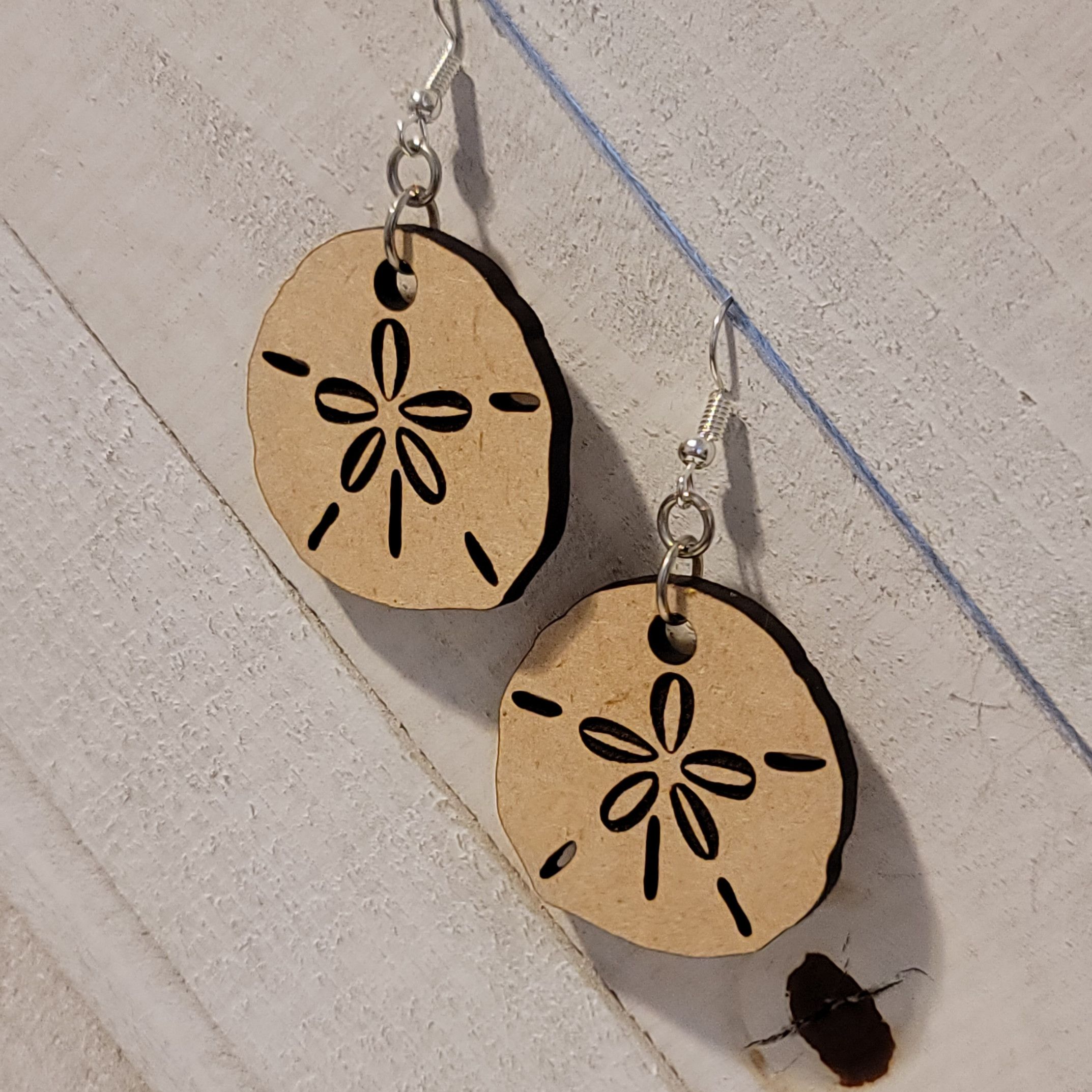 Handmade Handmade Laser Cut Sand Dollar Dangle Earrings Size ONE SIZE - 2 Thumbnail