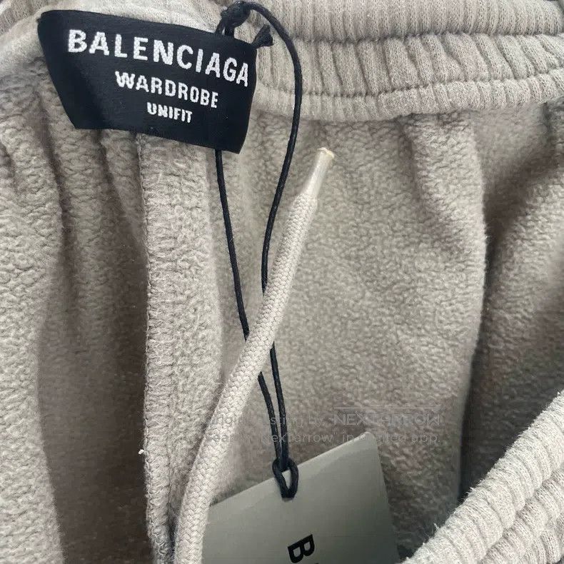 Balenciaga Balenciaga size S Gray embroidered logo shorts Size US 27 - 4 Thumbnail