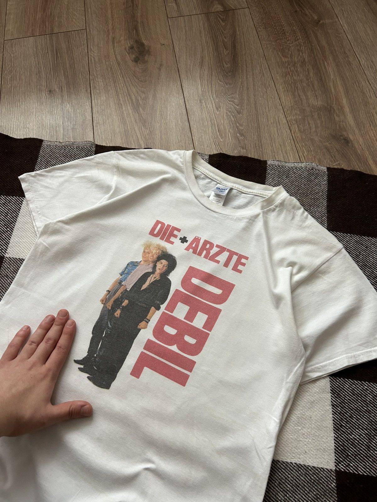 Band Tees × Vintage Vintage Debil Die + Arzte big logo shirt y2k mens rock Size US M / EU 48-50 / 2 - 2 Thumbnail