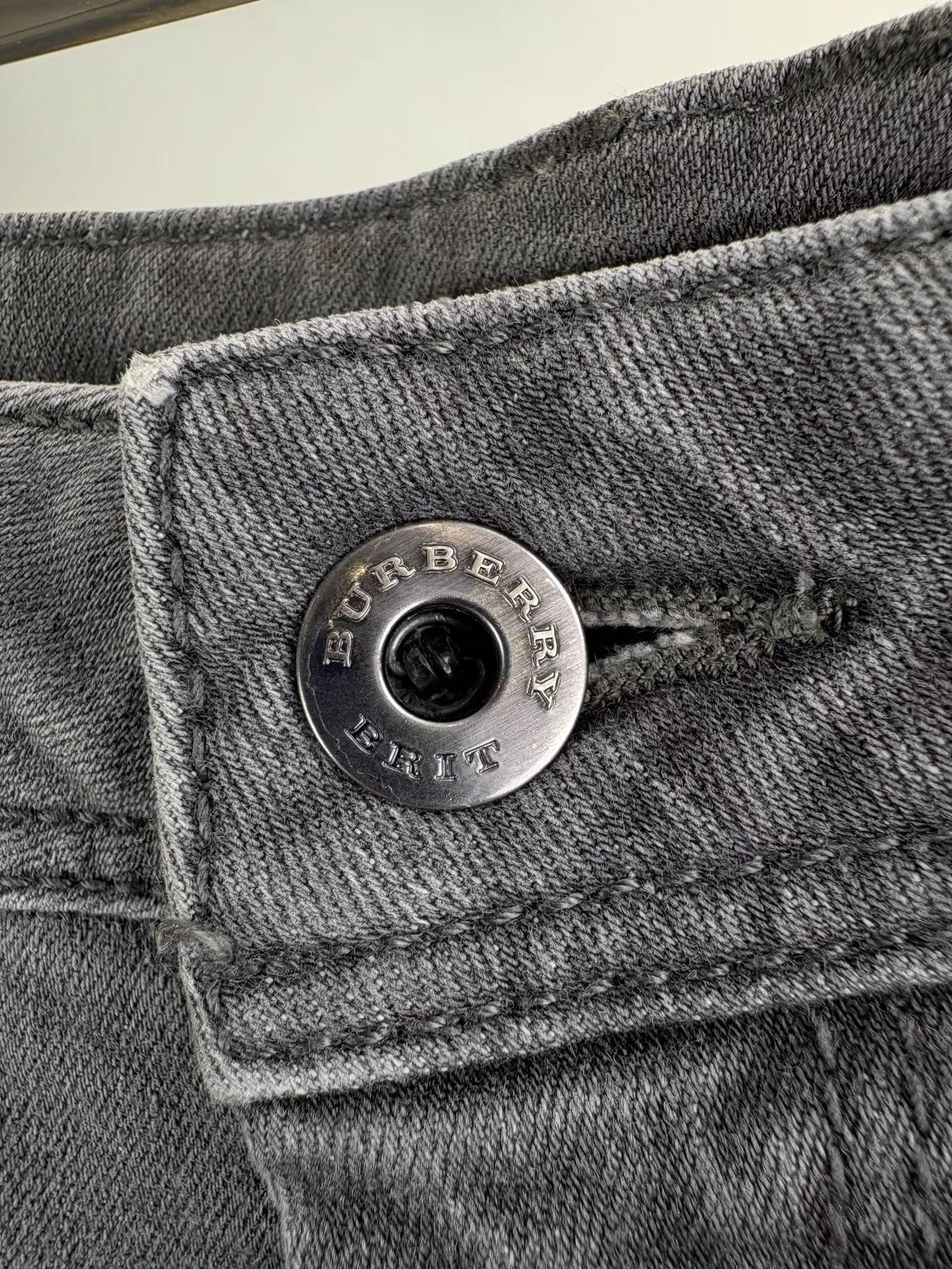 Burberry BURBERRY Washed Grey Jeans K1 Size US 29 - 3 Thumbnail