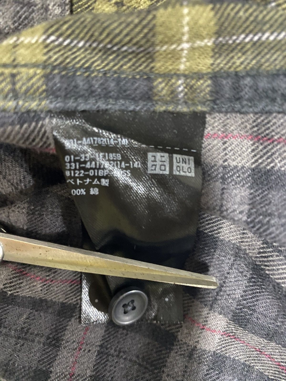 Uniqlo Uniqlo Flannel with Multiple Colour Size US XL / EU 56 / 4 - 5 Thumbnail