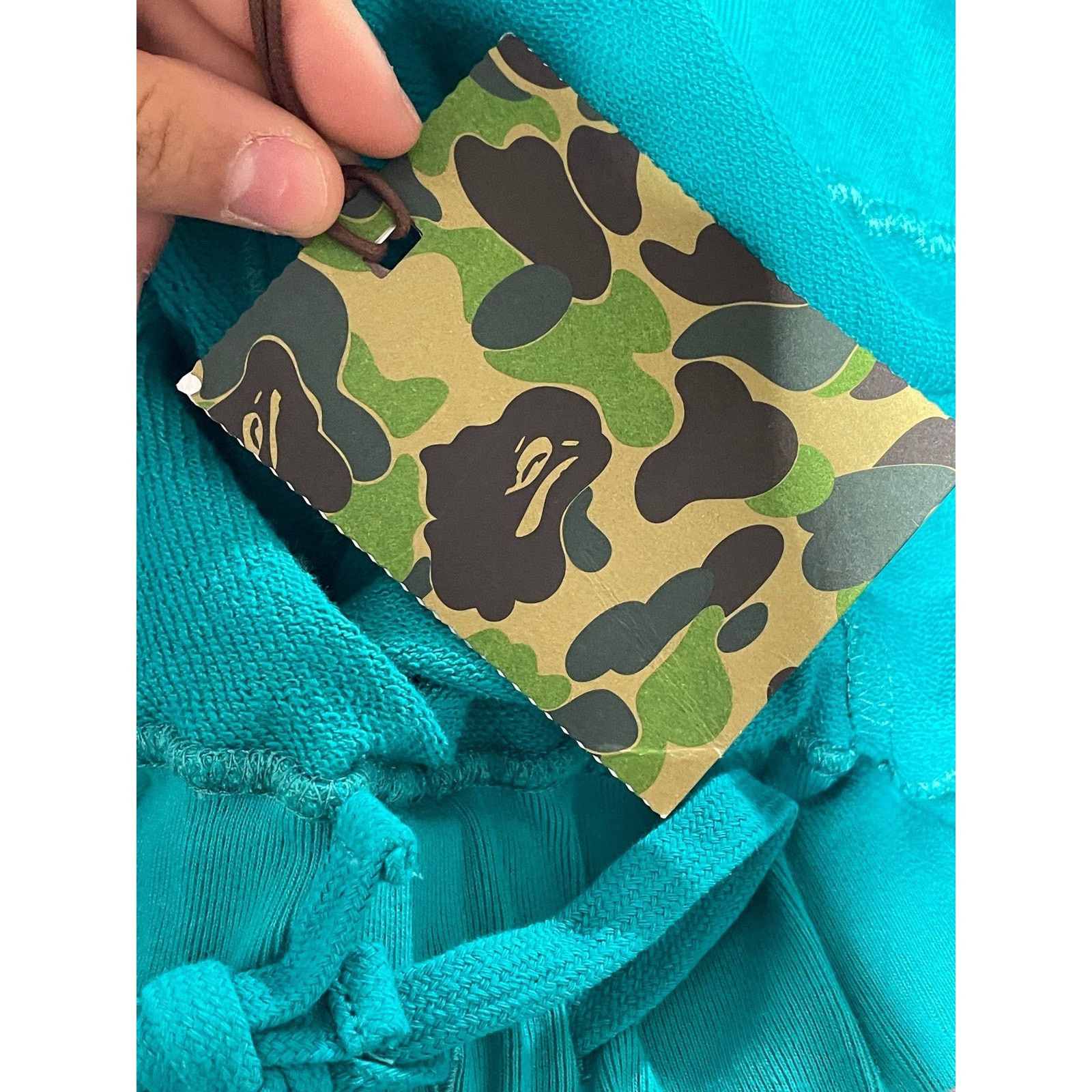 Bape BAPE SHARK TEAL SWEATSHORT SIZE LARGE NEW Size US 32 / EU 48 - 6 Thumbnail