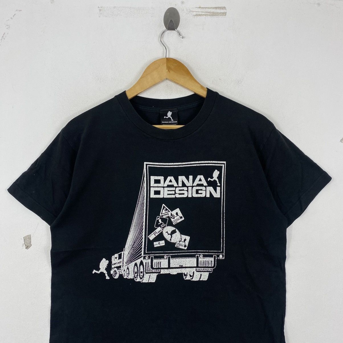 Vintage Vintage Dana Design Outdoor Backpacking Graphic Tee Shirt M Size US M / EU 48-50 / 2 - 3 Thumbnail