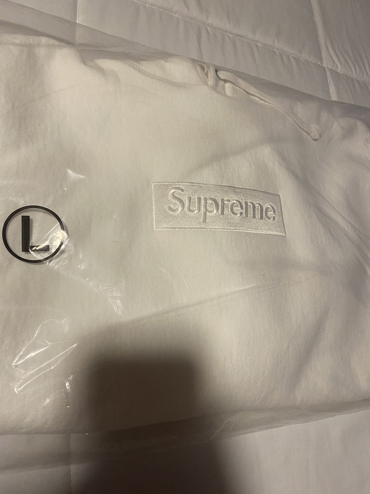 Supreme Supreme white box logo Size US L / EU 52-54 / 3 - 5 Thumbnail