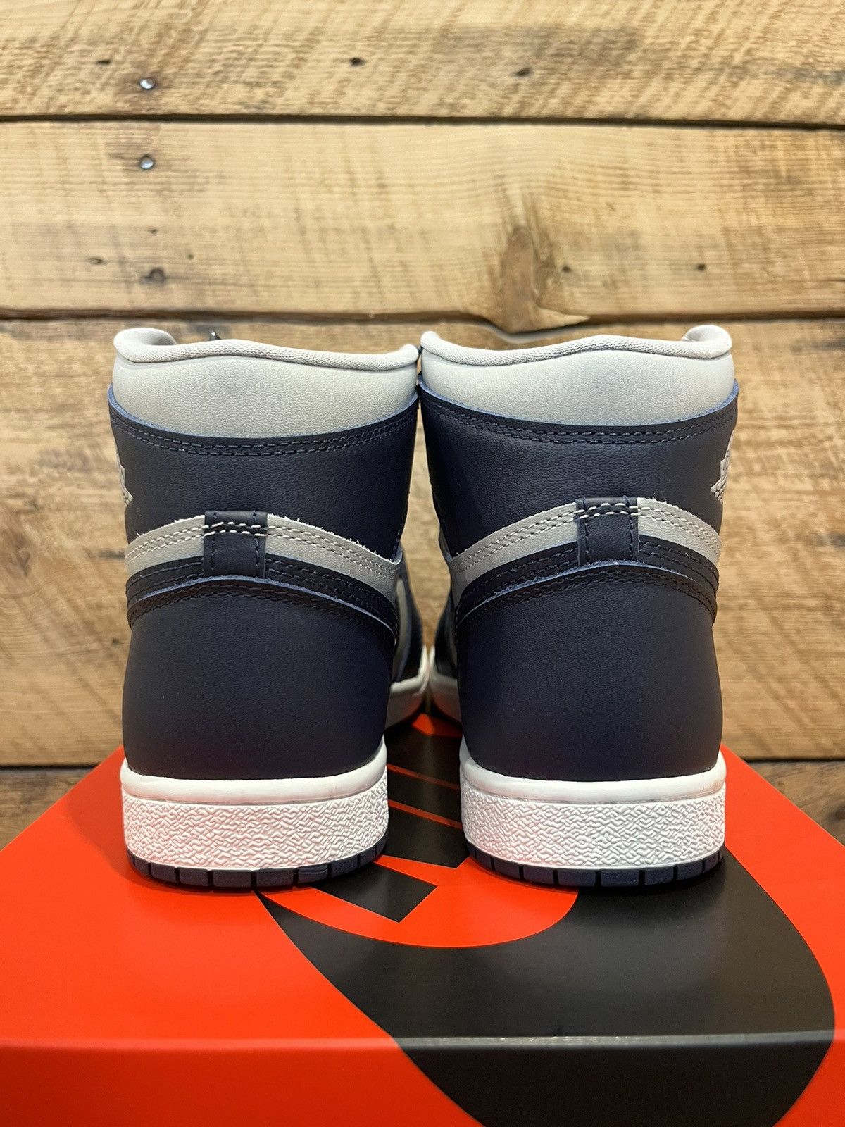 Jordan Brand Nike Air Jordan 1 Retro High 85 Georgetown Navy BQ4422-400 Size US 9.5 / EU 42-43 - 4 Thumbnail