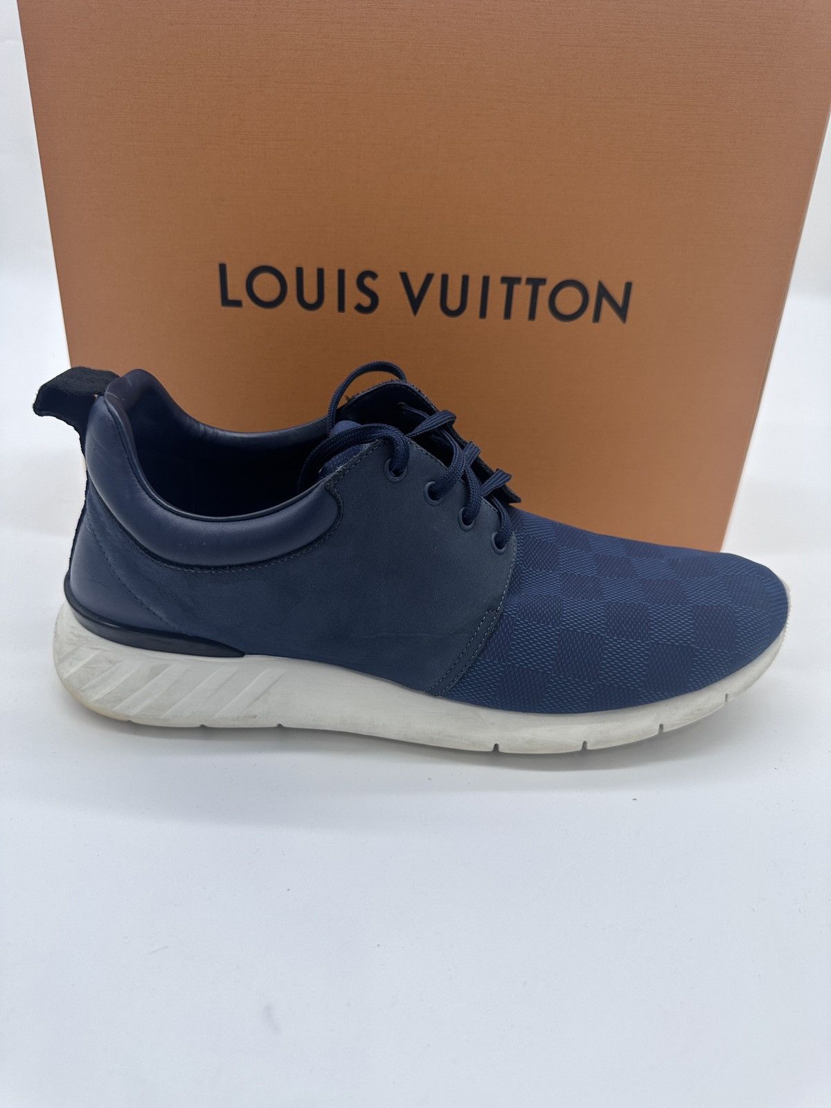 Louis Vuitton Louis Vuittom Runner Sneaker Blue Size 9.5 LV 10.5 USA Size US 9.5 / EU 42-43 - 1 Thumbnail
