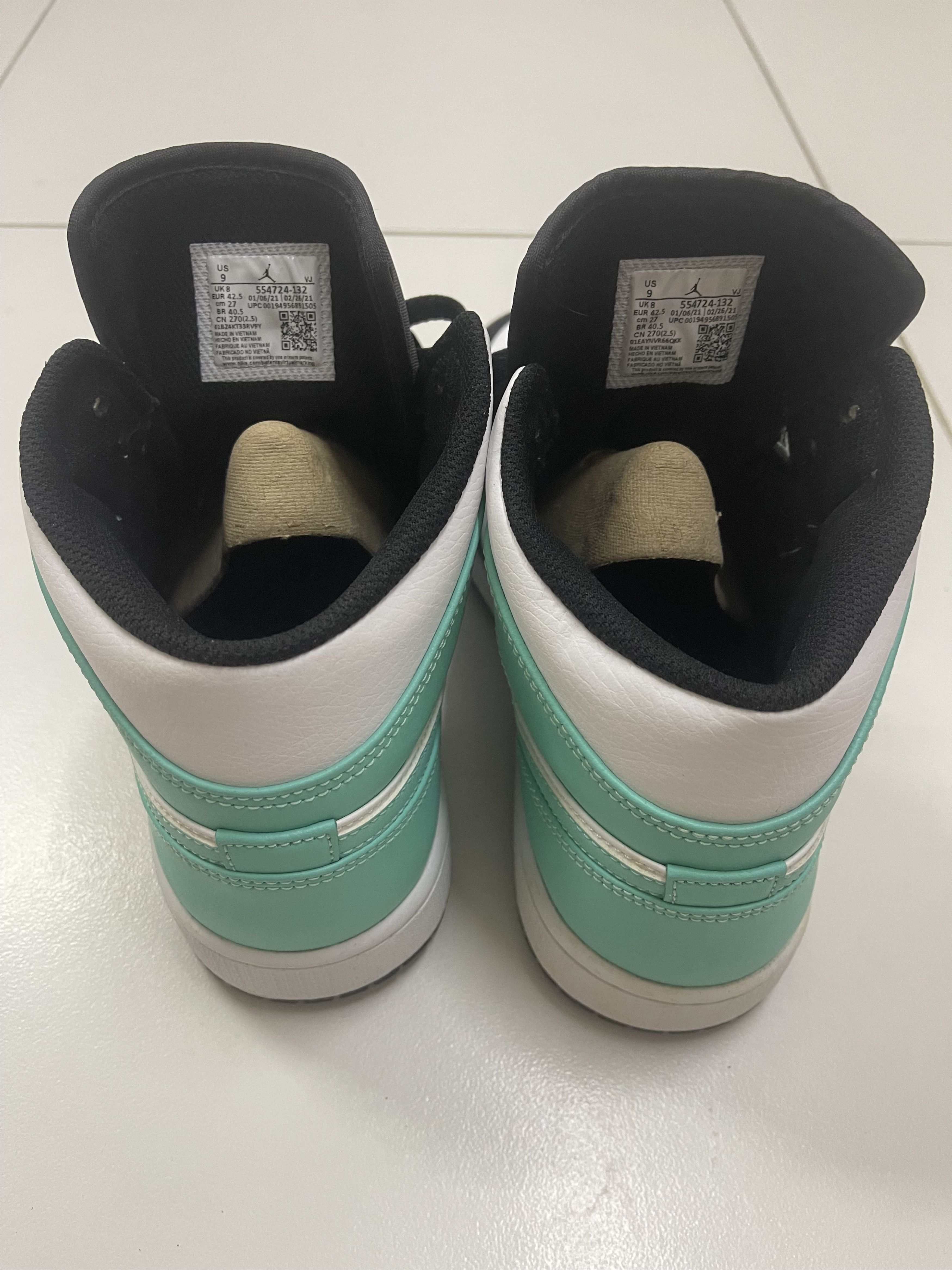 Jordan Brand Rare NIKE AIR JORDAN AJ1 Mid Tropical Twist White Black Size US 9 / EU 42 - 9 Thumbnail