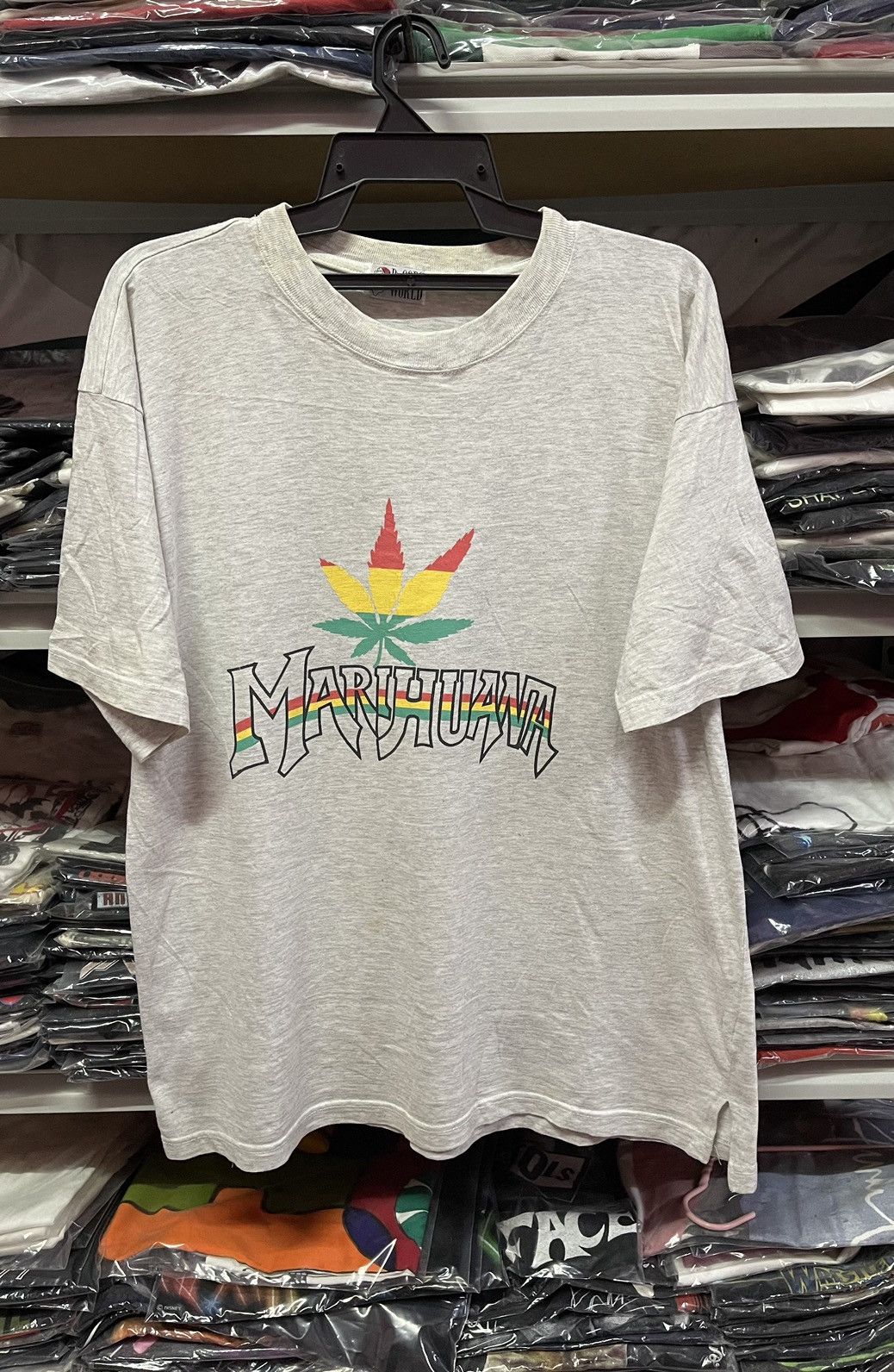 Vintage Vintage Marijuana Rasta Shirt🔥🔥🔥 Size US XL / EU 56 / 4 - 1 Thumbnail
