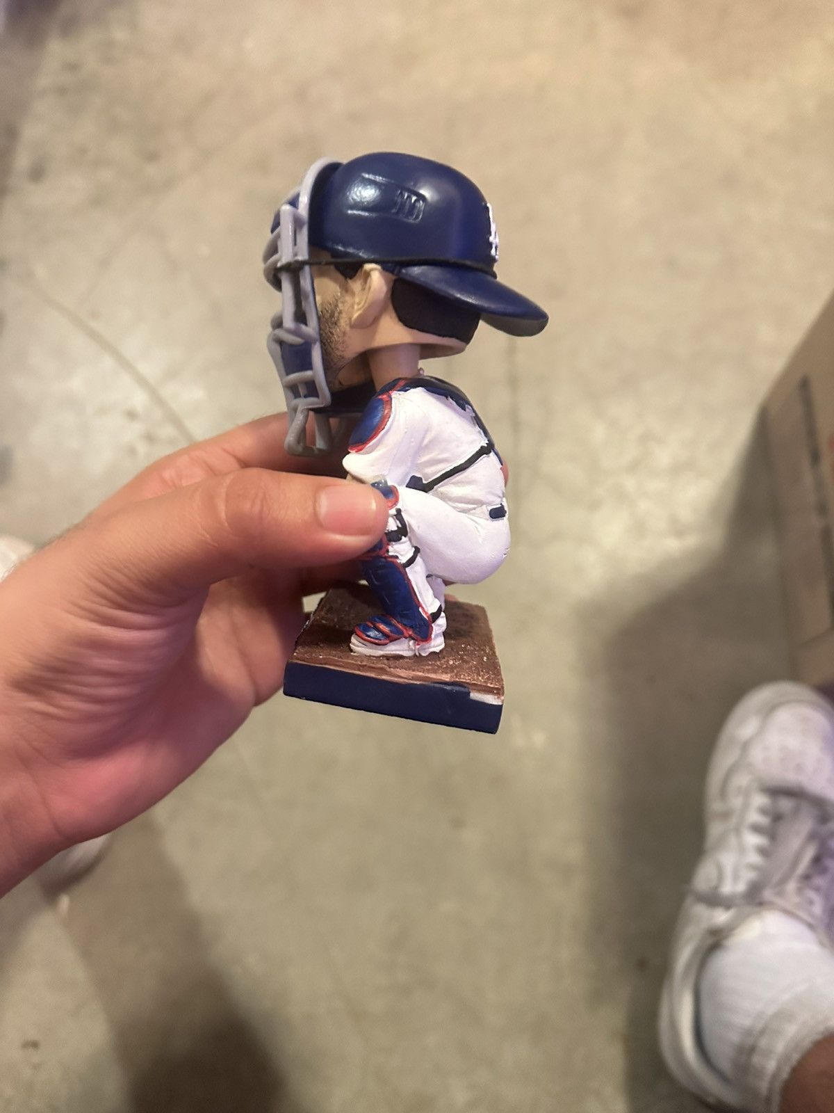 MLB DETACHABLE MASK Austin BarnesLos Angeles Dodgers Bobblehead Size ONE SIZE - 4 Thumbnail