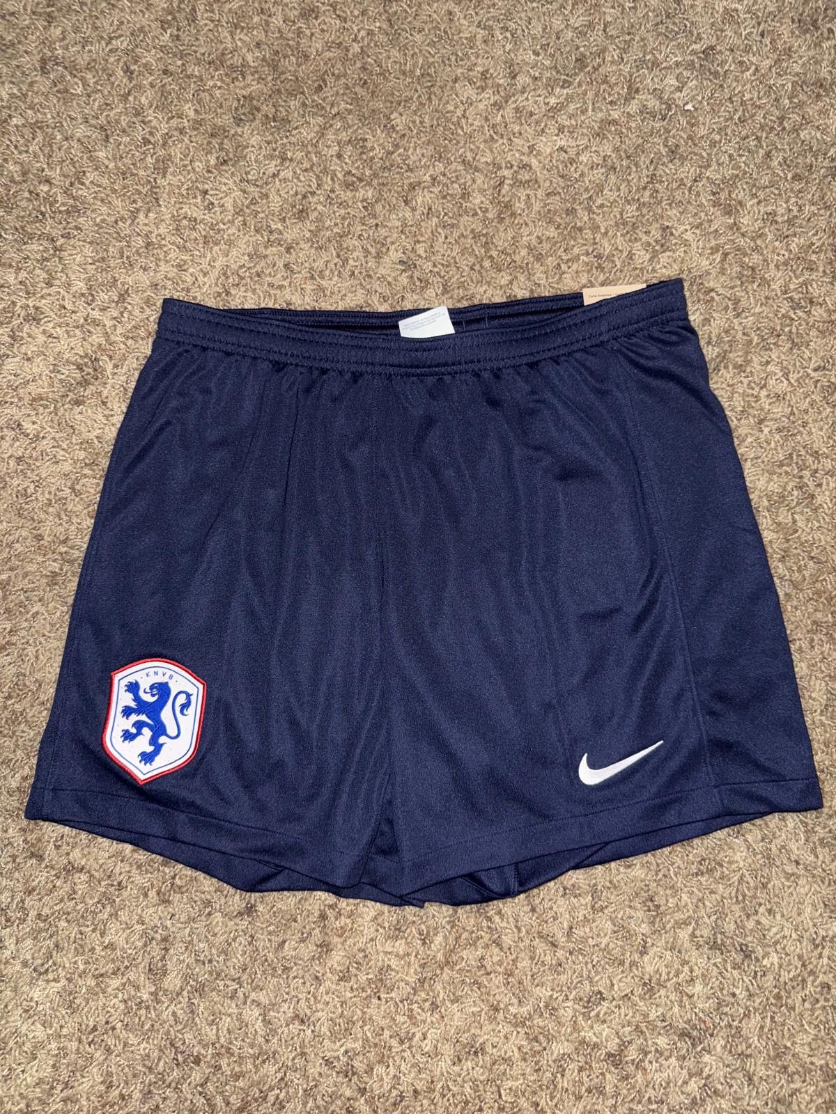 Nike Nike Women’s Performance National Wear Shorts Size 36" / US 14 / IT 50 - 1 Thumbnail