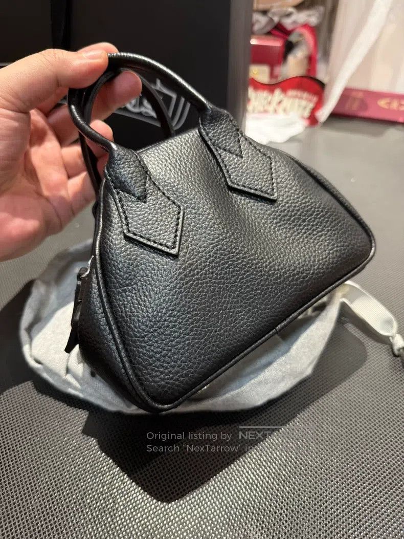 Vivienne Westwood Vivienne Westwood size os Black Textured Bowling Bag Size ONE SIZE - 3 Thumbnail