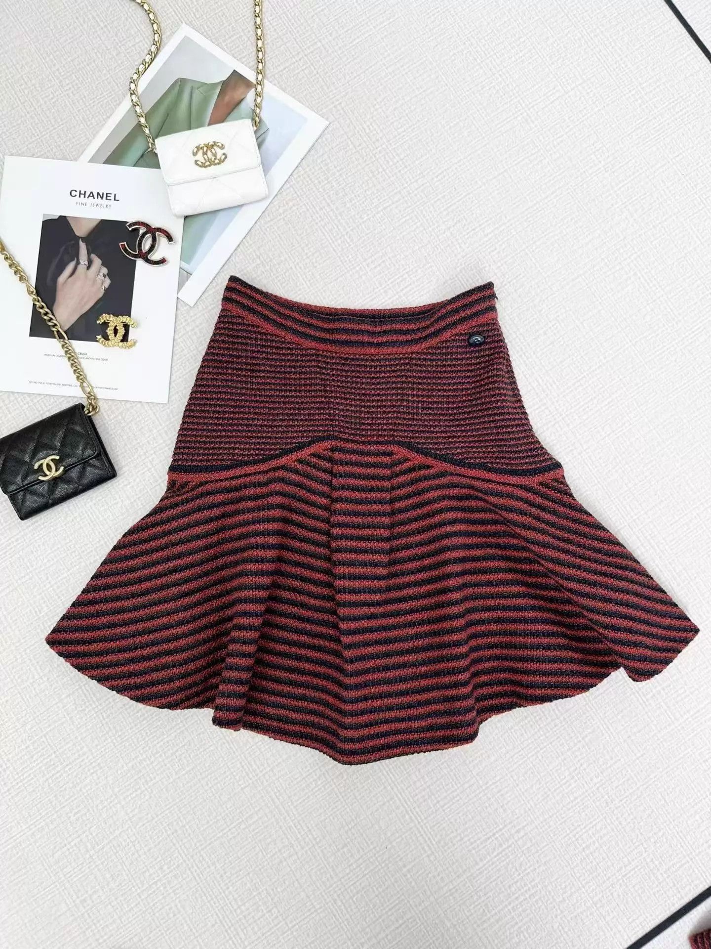 Chanel Chanel Italian striped suit set 34/36 like new Size XS / US 0-2 / IT 36-38 - 4 Thumbnail