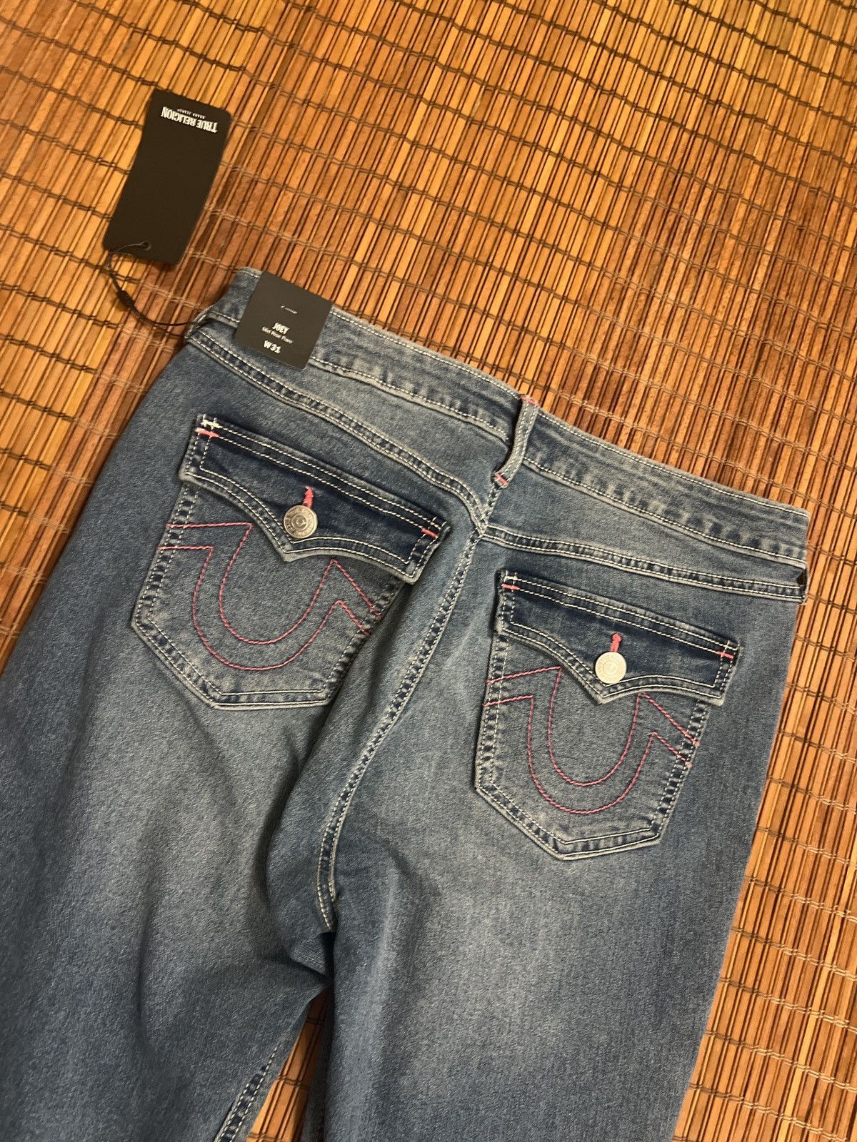 True Religion True Religion joey mid rise flap flare medium sunkissed wash Size 31" - 1 Thumbnail