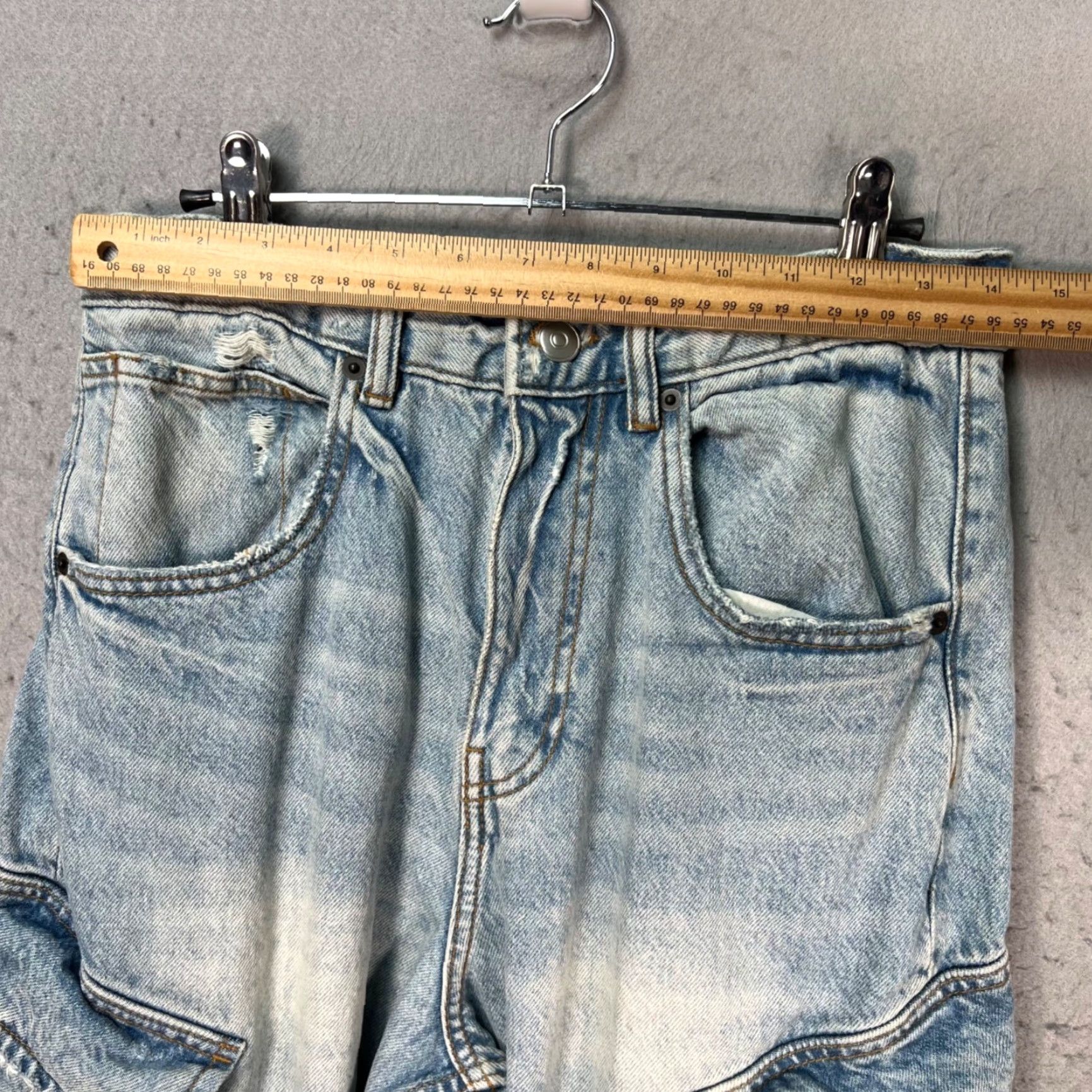 Zara Zara Jeans Men Cargo Pocket 5-Pocket Denim Size 29 Light Wash Straight Leg Blue Cotton Vintage No (Adult Mens) 29 Regular Inseam 32 Shirt? Size US 29 - 5 Thumbnail