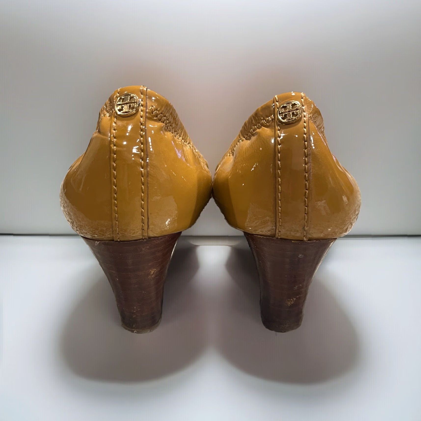 Tory Burch VINTAGE Tory Burch Eddie Ballet Wedges Leather Brown Sz 6M Womens Shoes 90s Style Gold Medallion Size US 6 / IT 36 - 4 Thumbnail