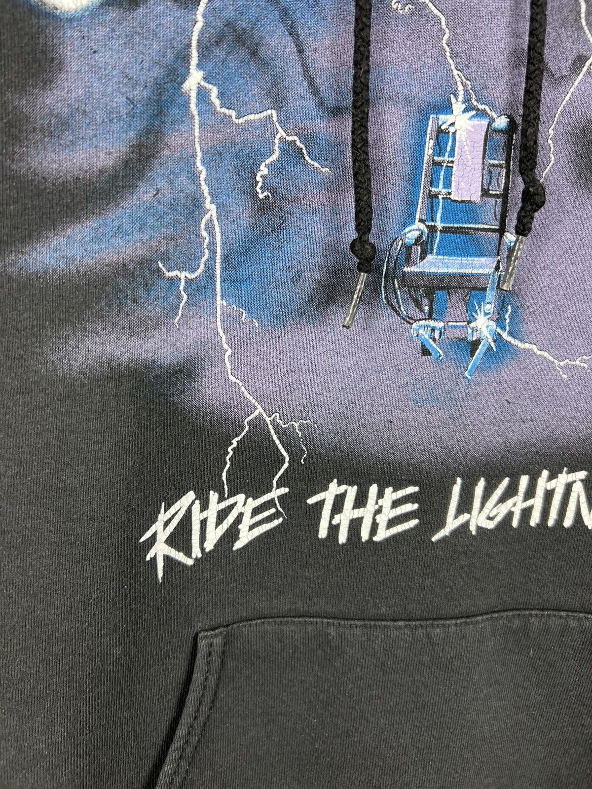 Metallica Vintage 1994 Metallica ride the lightning hoodie giant fotl Size US M / EU 48-50 / 2 - 8 Thumbnail