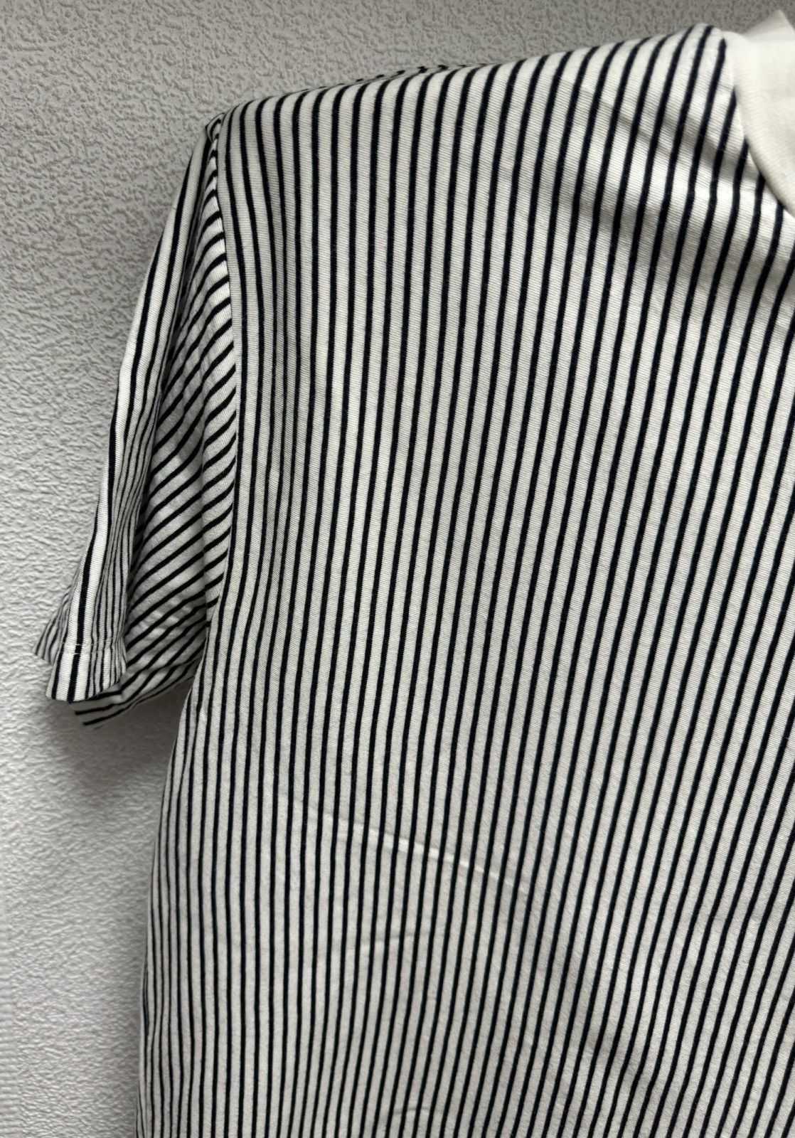 Carhartt Wip Carhartt wip vintage stripped t-shirt M sz Size US M / EU 48-50 / 2 - 5 Thumbnail