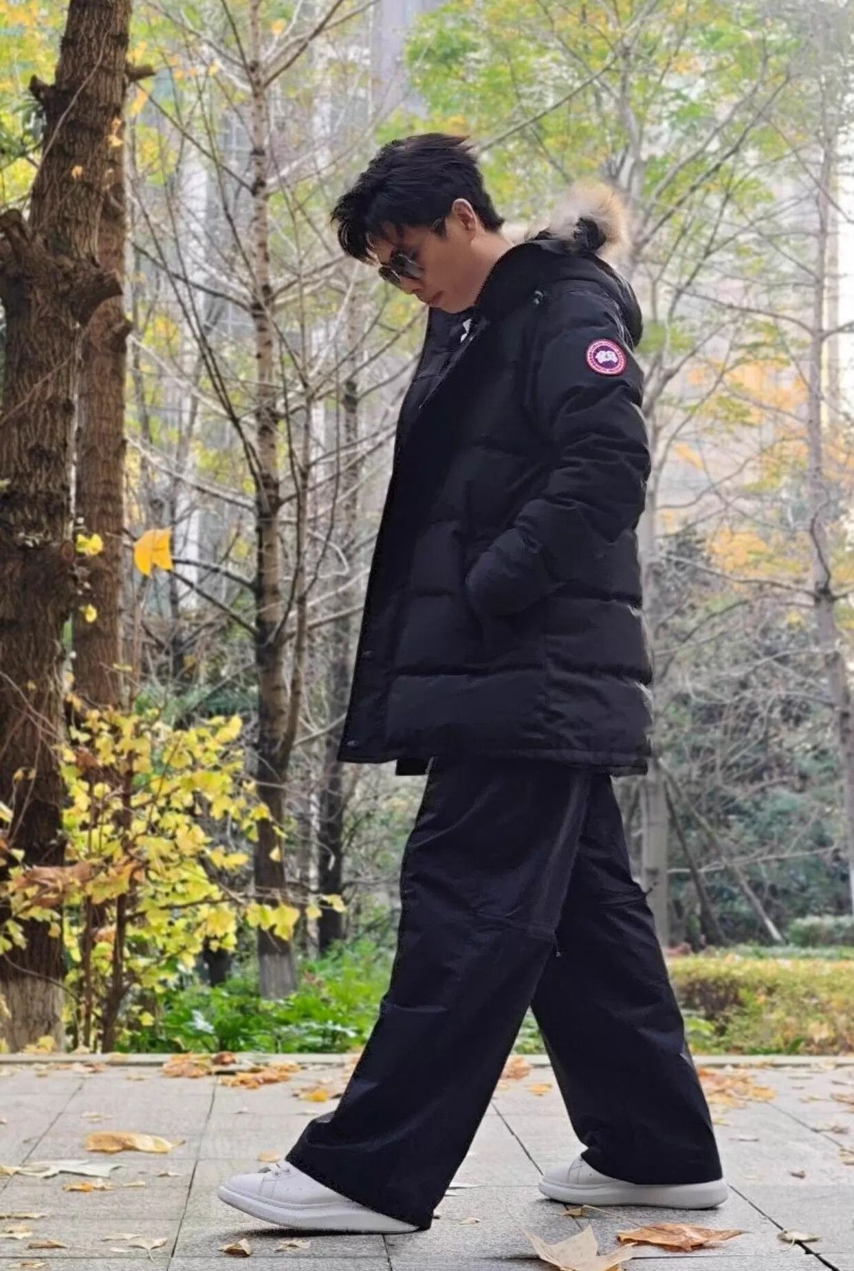 Canada Goose Canada Goose Carson men's black down coat with side red logo Size US S / EU 44-46 / 1 - 2 Thumbnail