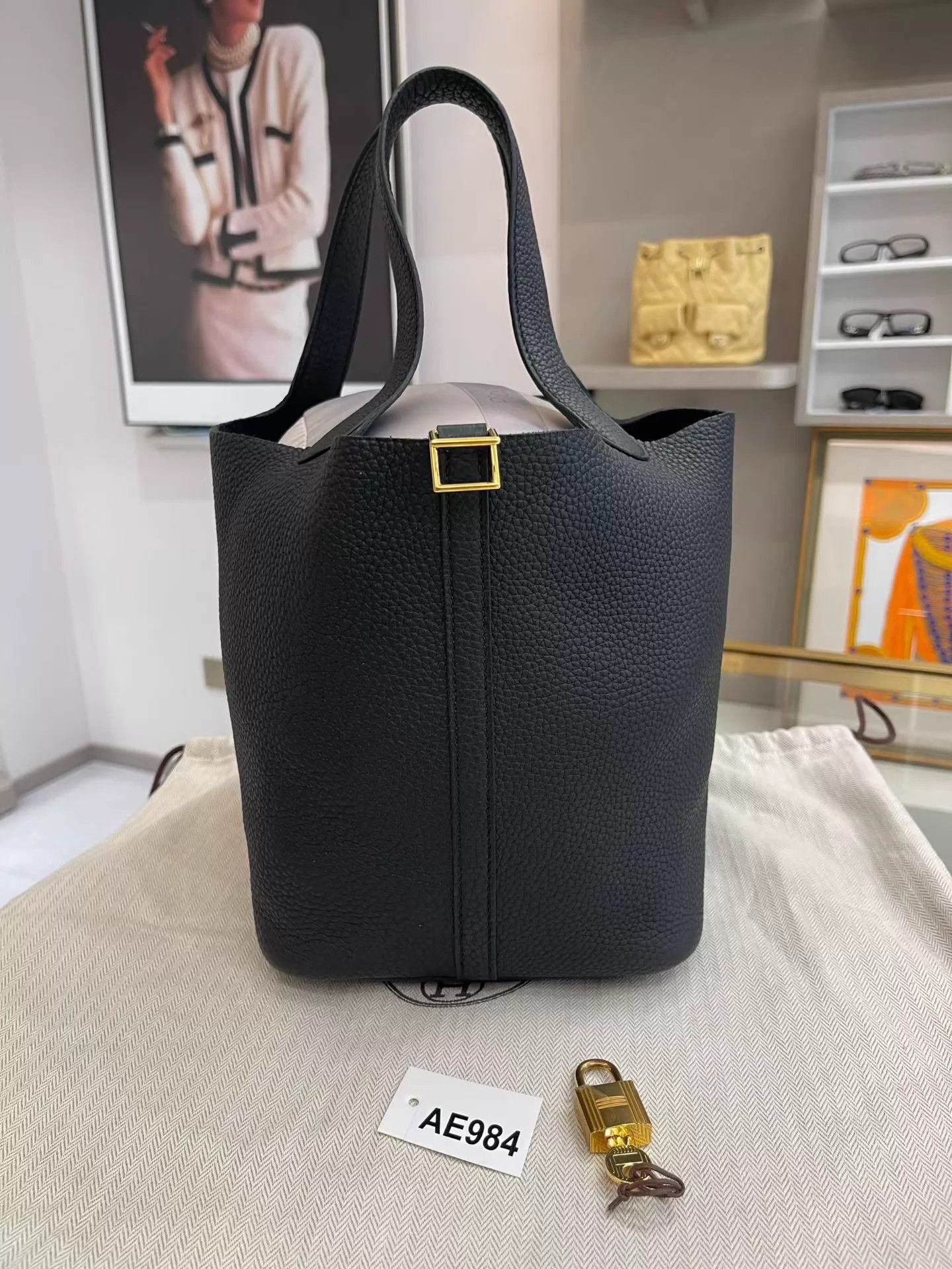 Hermes Hermès Picotin 22 Black & Gold Y Mint Dust Bag Lock Key Size ONE SIZE - 4 Thumbnail